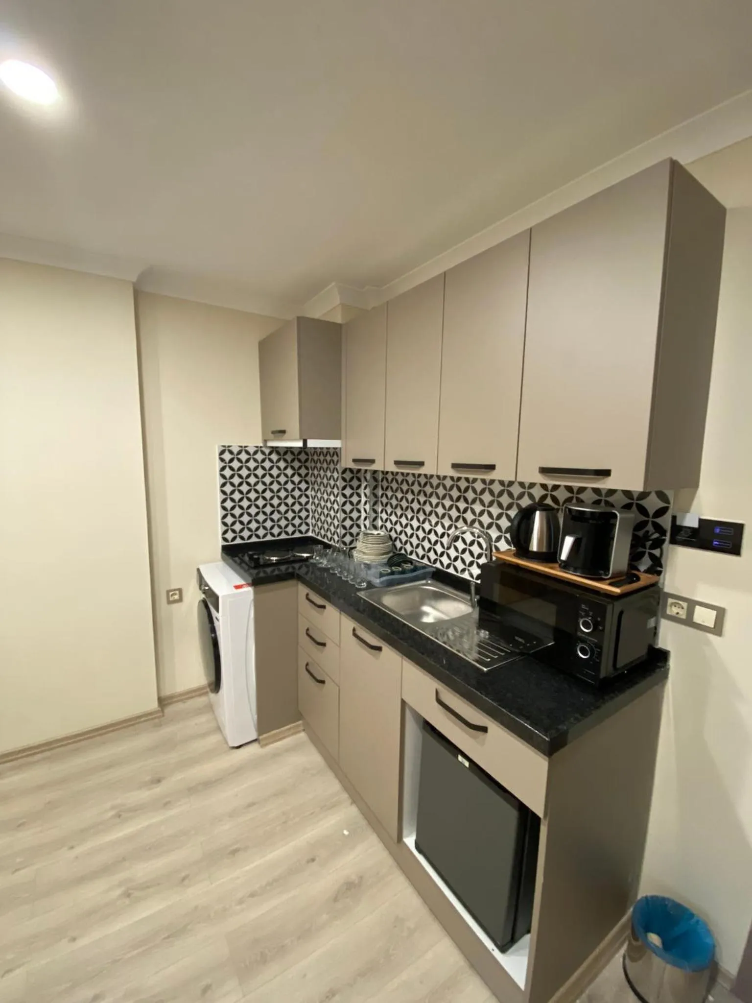 Kitchen or kitchenette in Rena Grand Residence & Suit