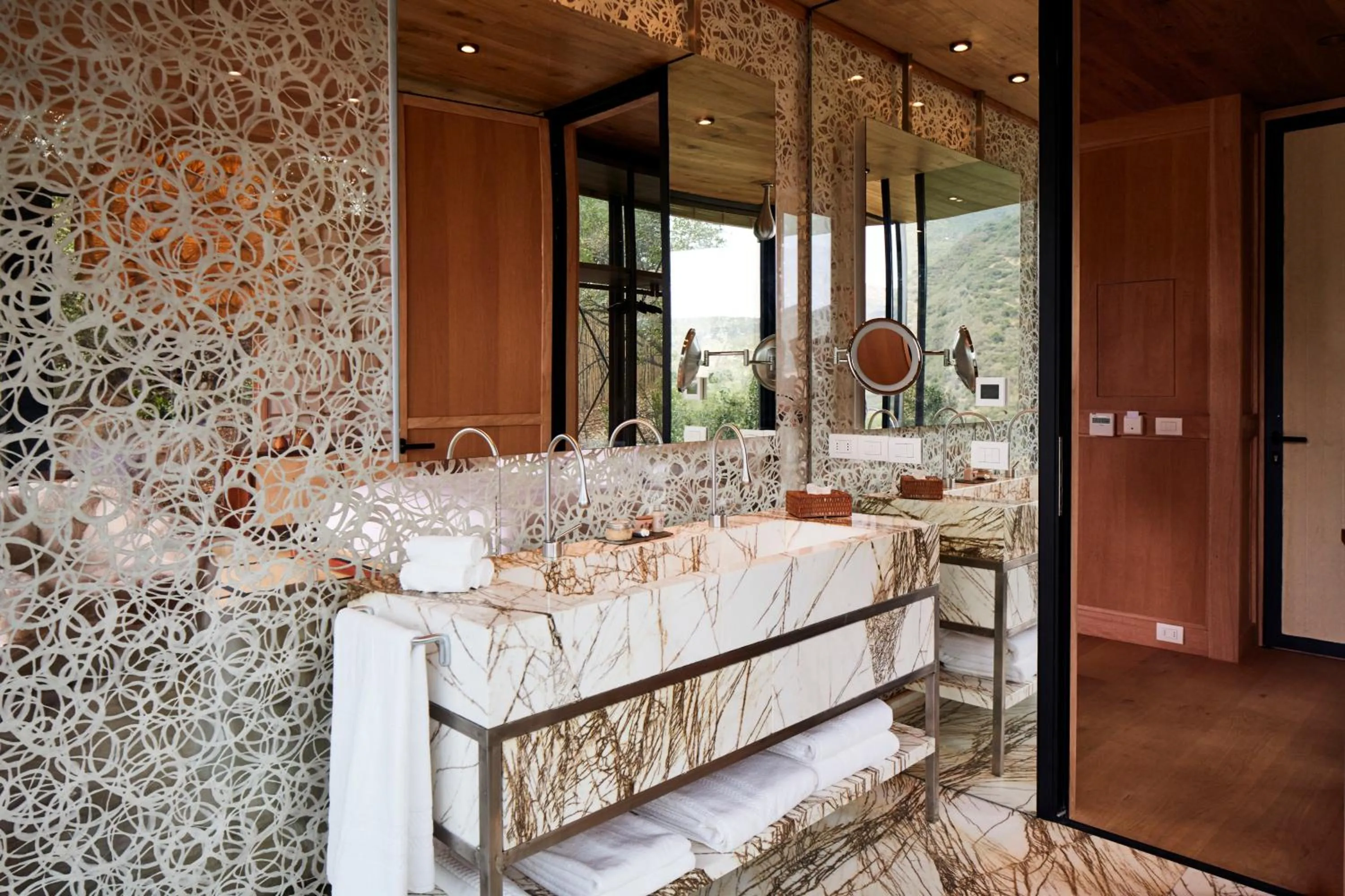 Bathroom in Vik Chile