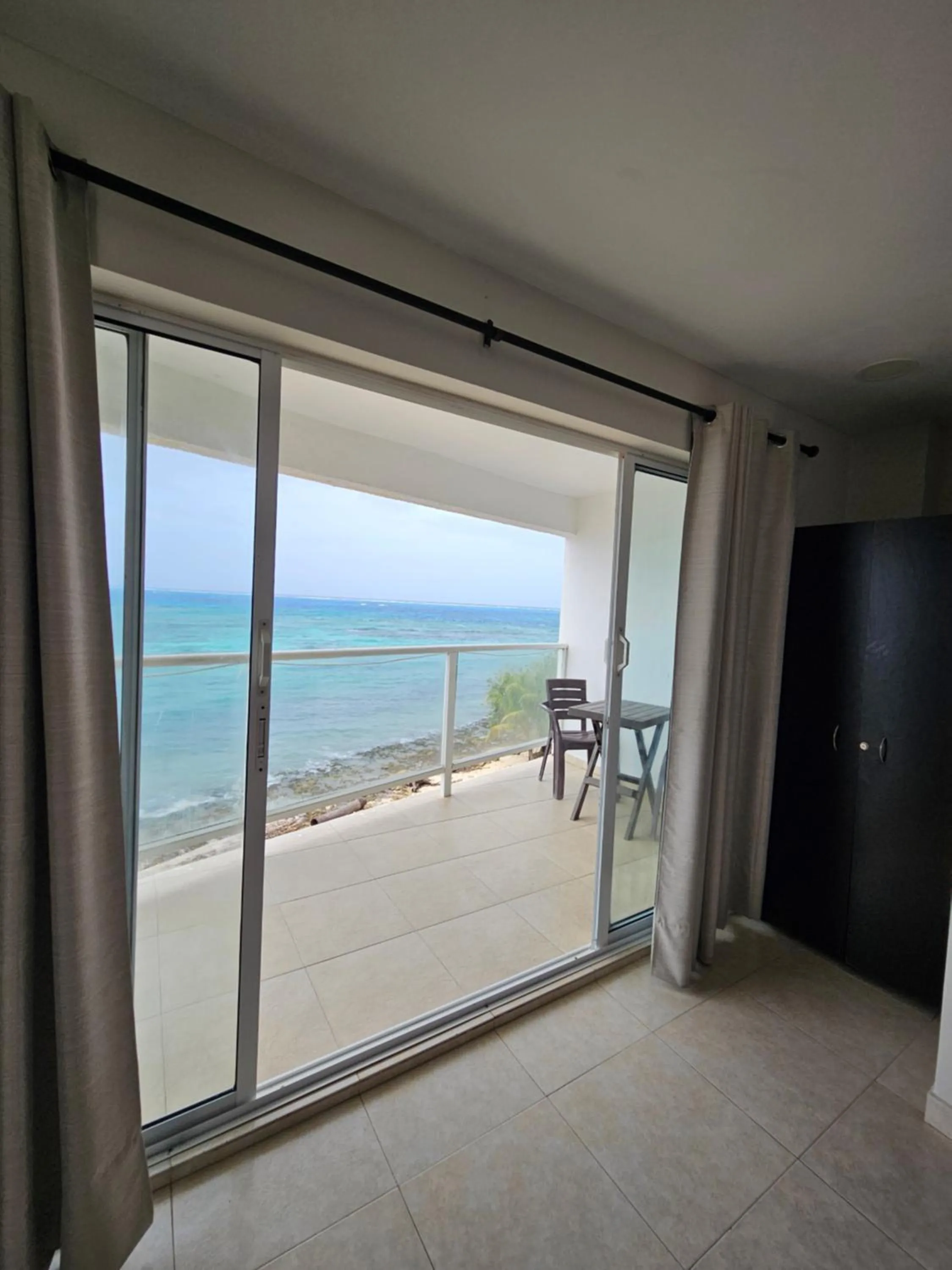 Balcony/Terrace in Caribbean Island Hotel Piso 2