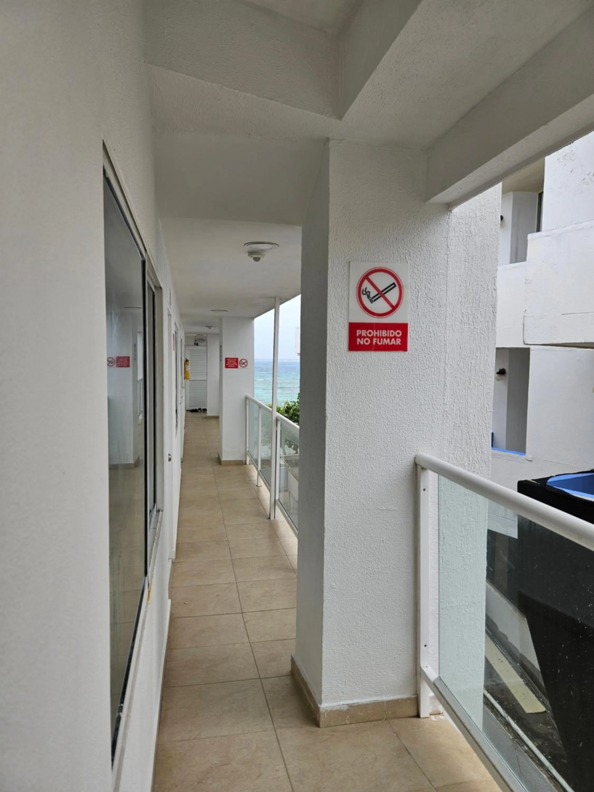 Street view in Caribbean Island Hotel Piso 2