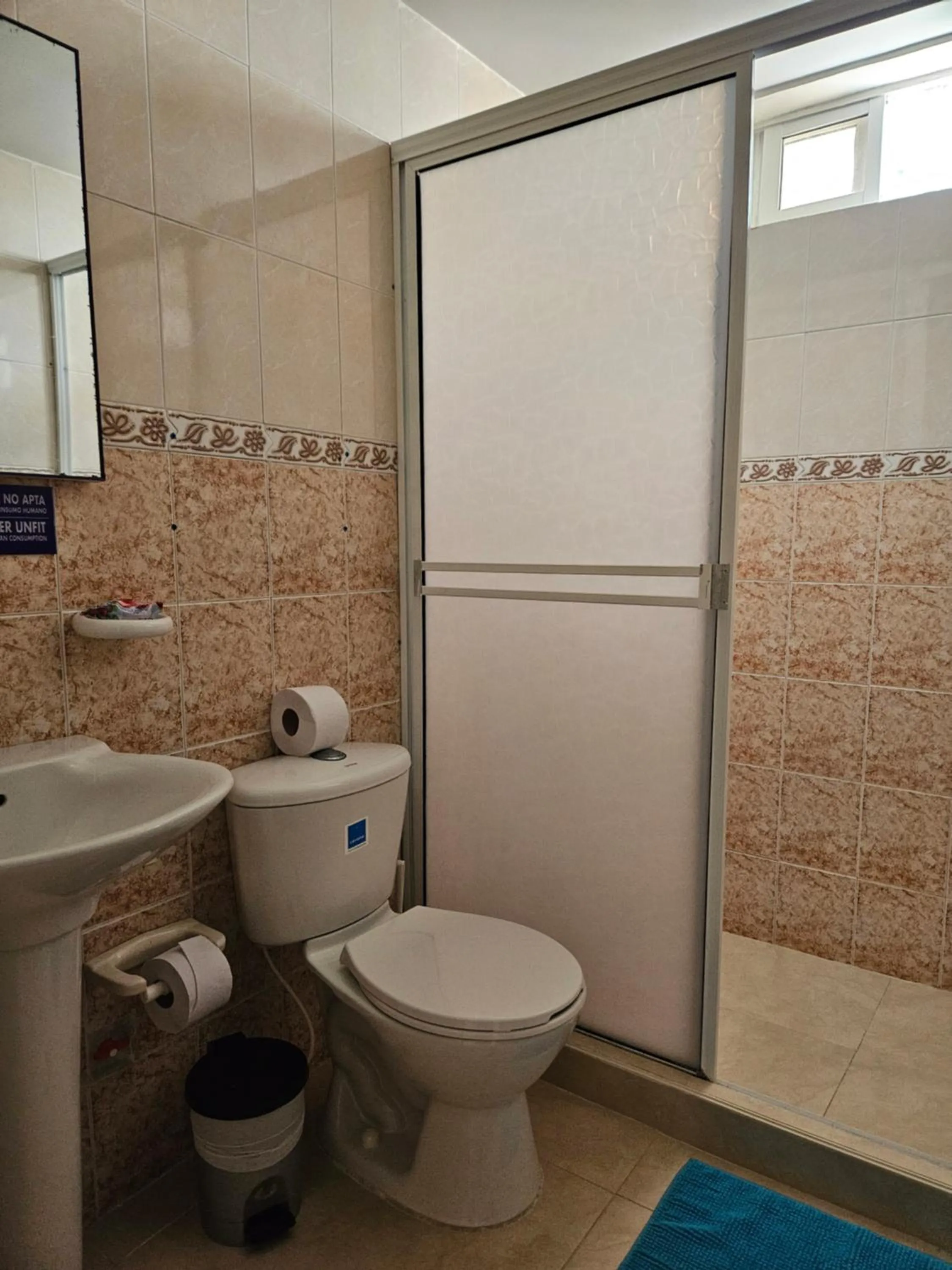 Bathroom in Caribbean Island Hotel Piso 2