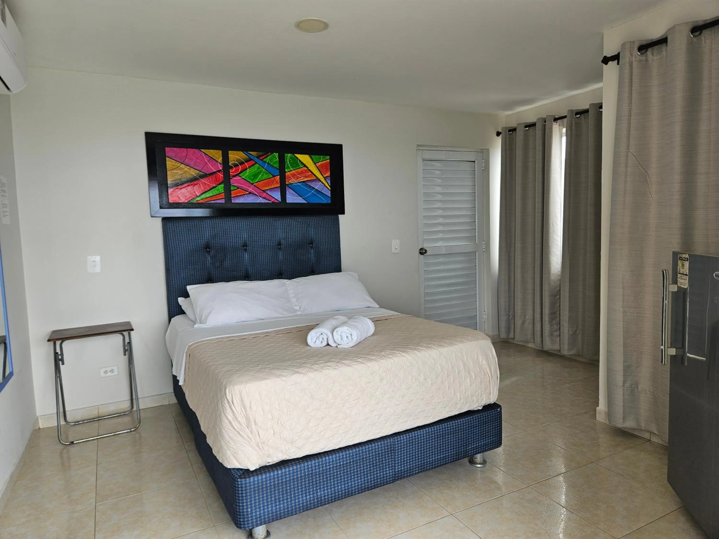 Photo of the whole room, Bed in Caribbean Island Hotel Piso 2