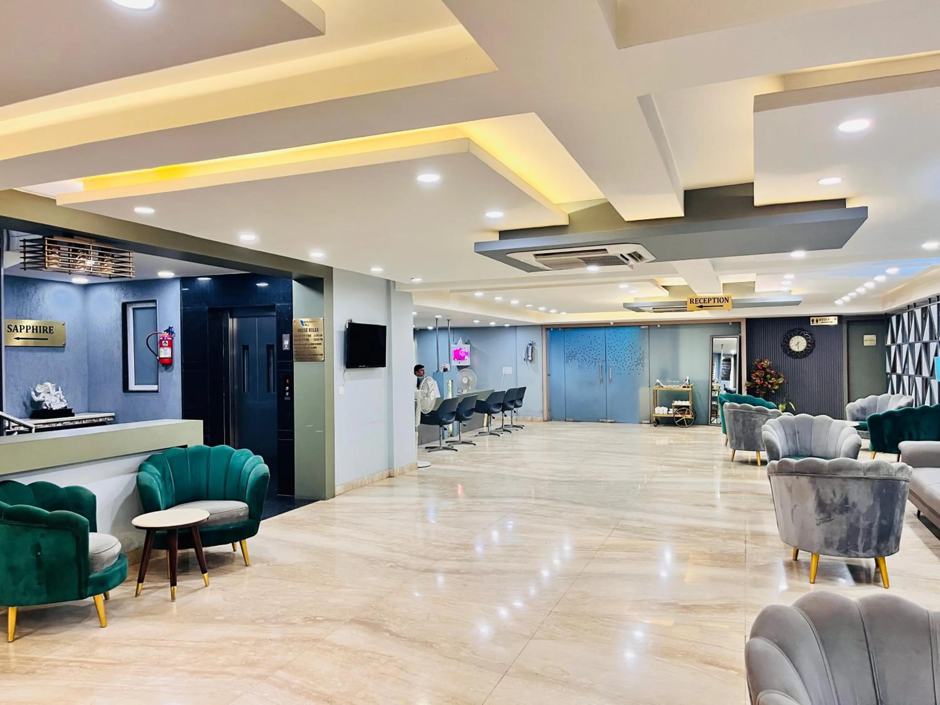 Lobby or reception in Western Blu INN