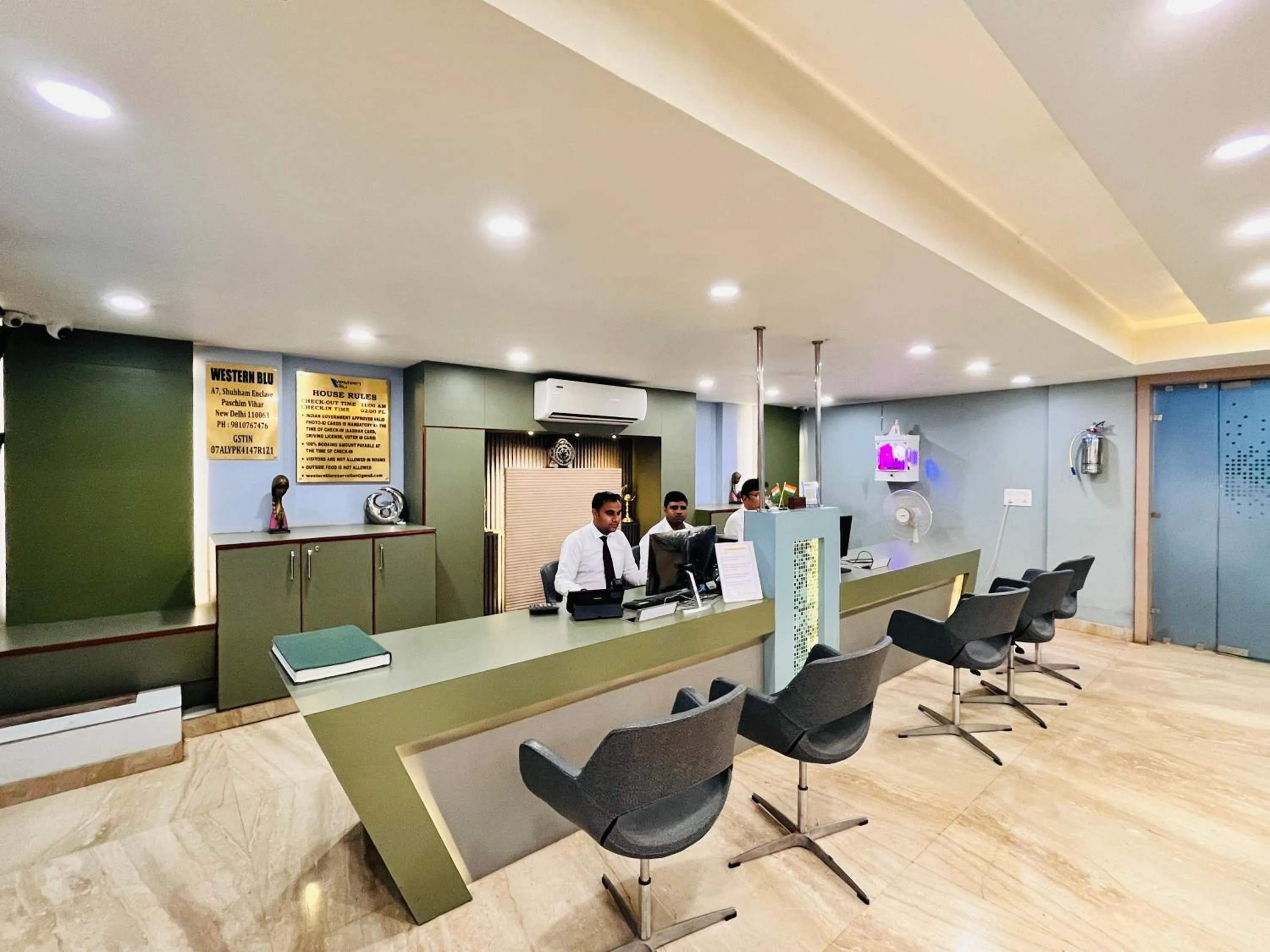 Lobby or reception in Western Blu INN