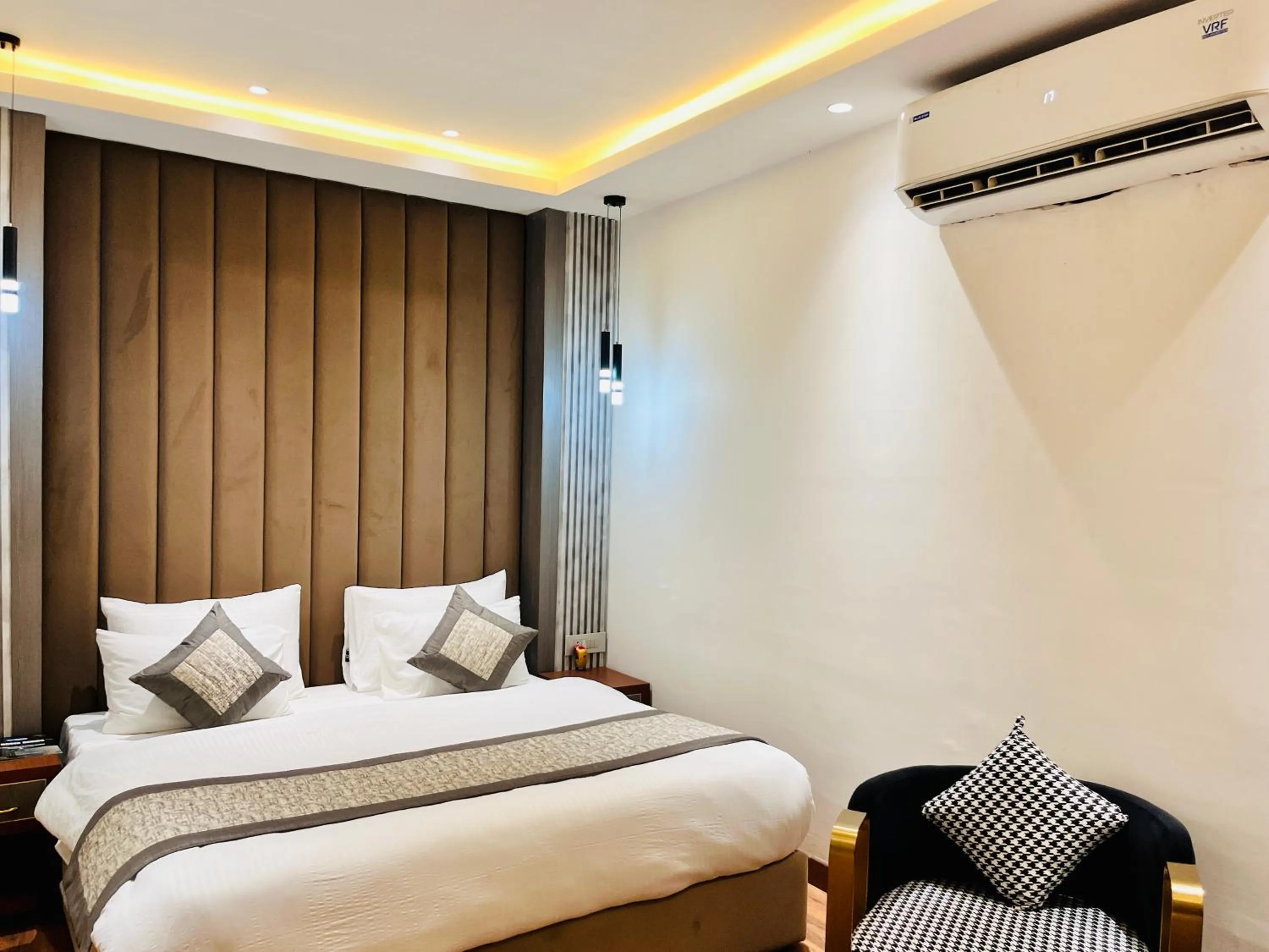 Bed in Western Blu INN