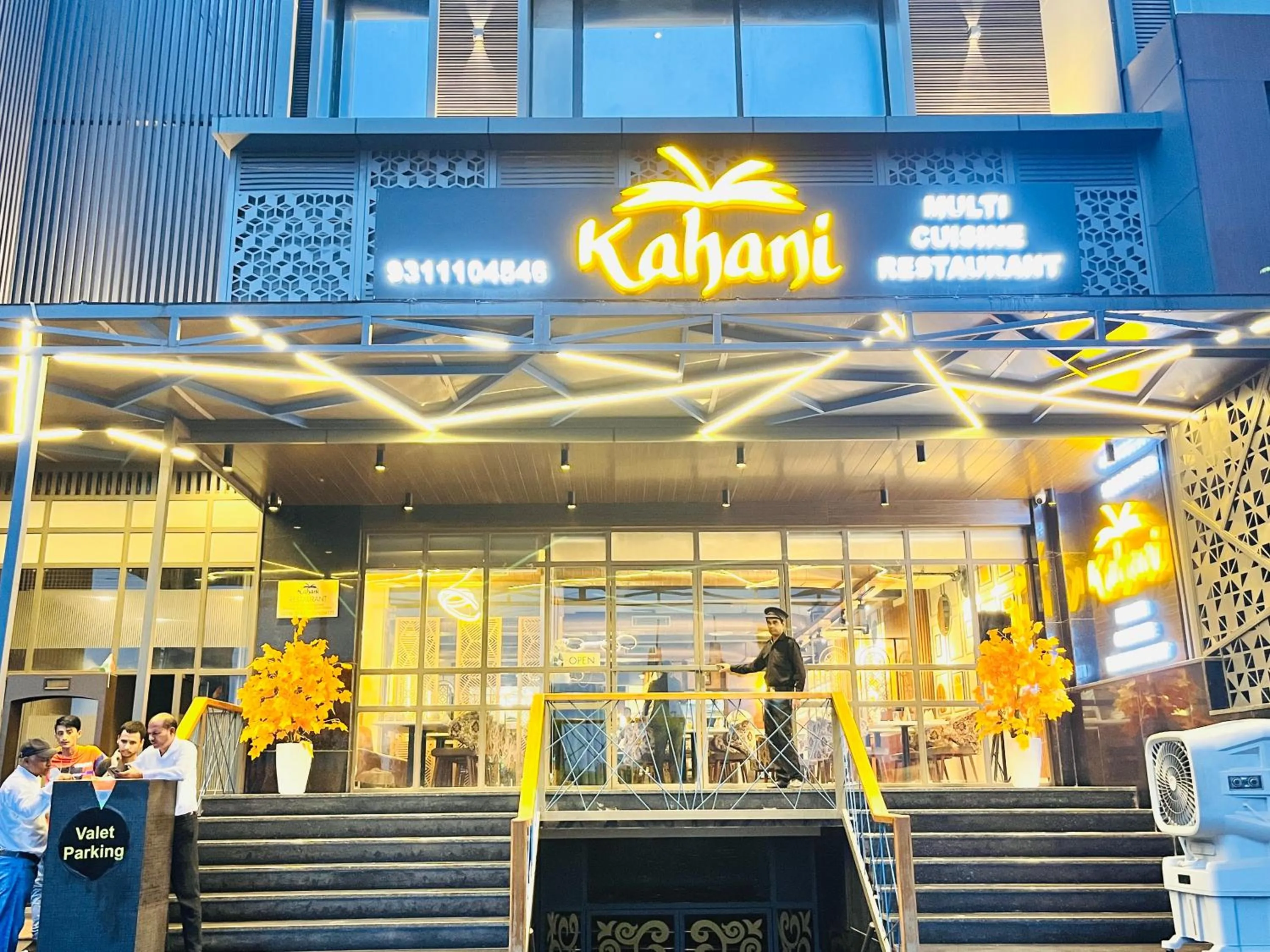 Restaurant/places to eat in Western Blu INN