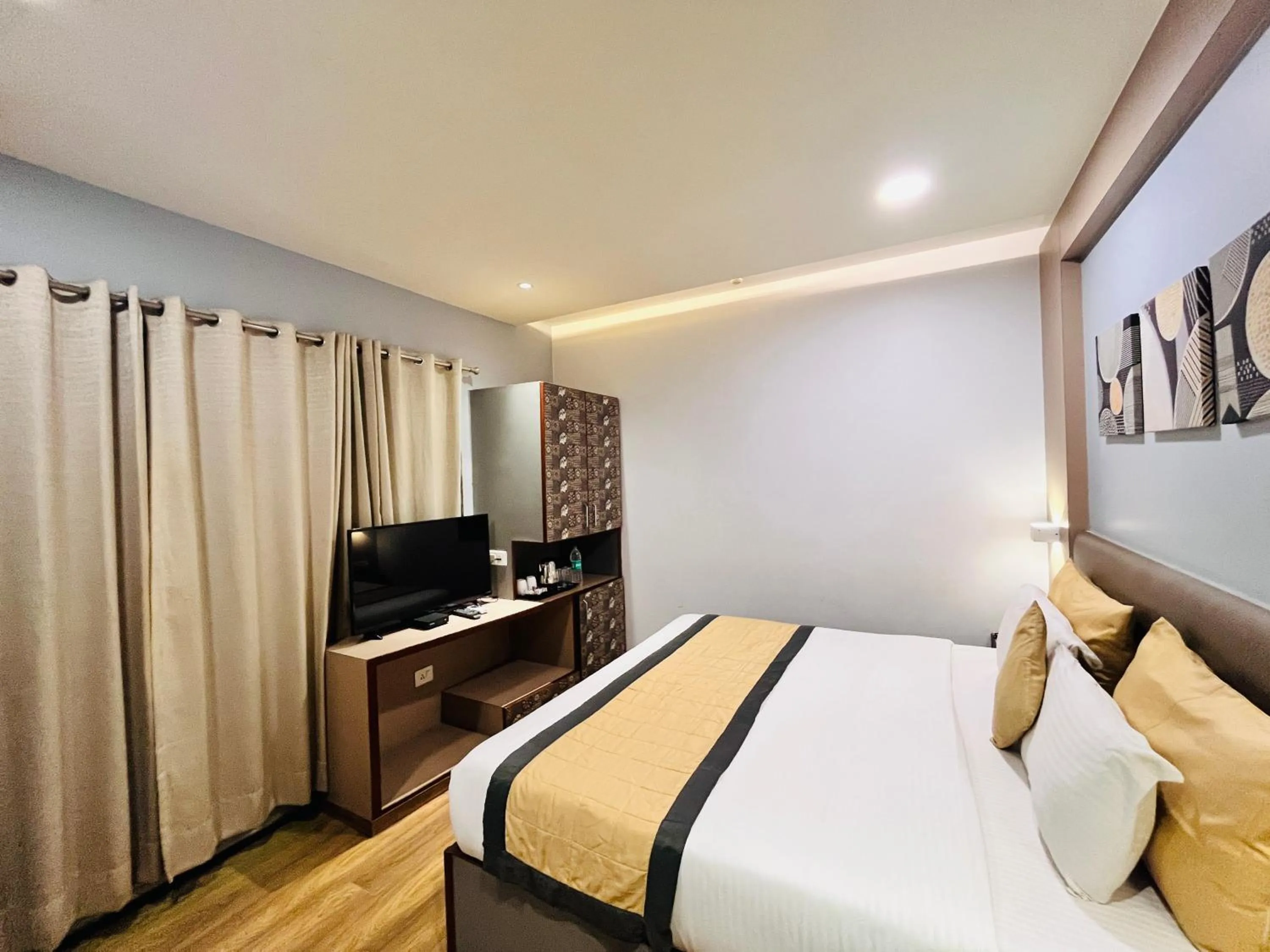 Bed in Western Blu INN