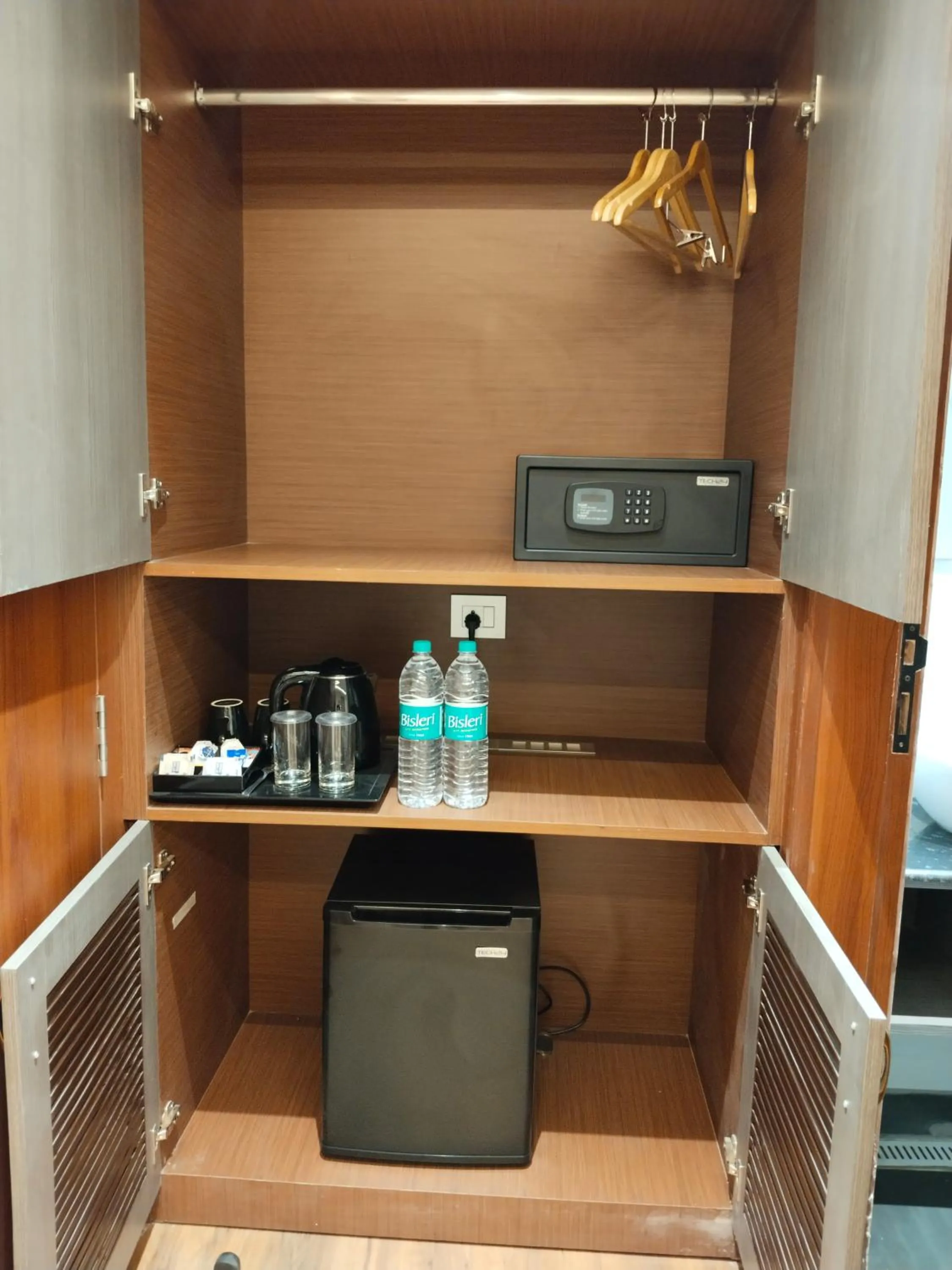 Coffee/tea facilities in Western Blu INN