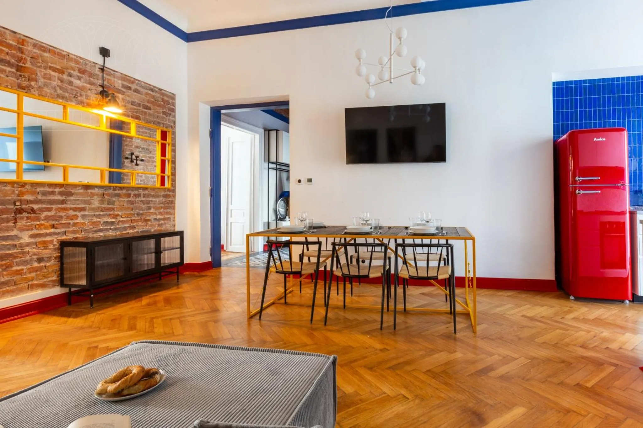 TV and multimedia in Spacious City Center Family Apartments
