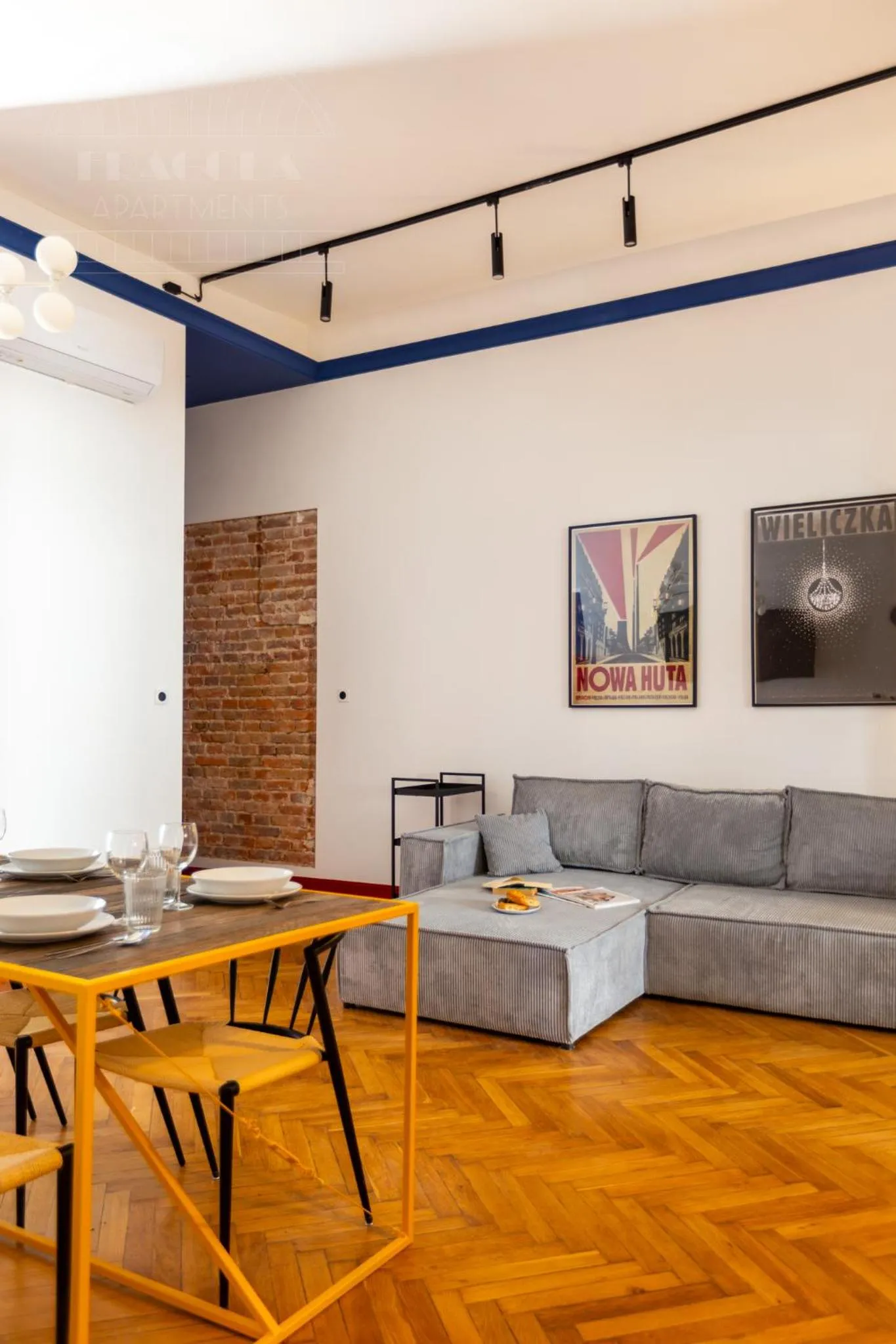 Seating area in Spacious City Center Family Apartments