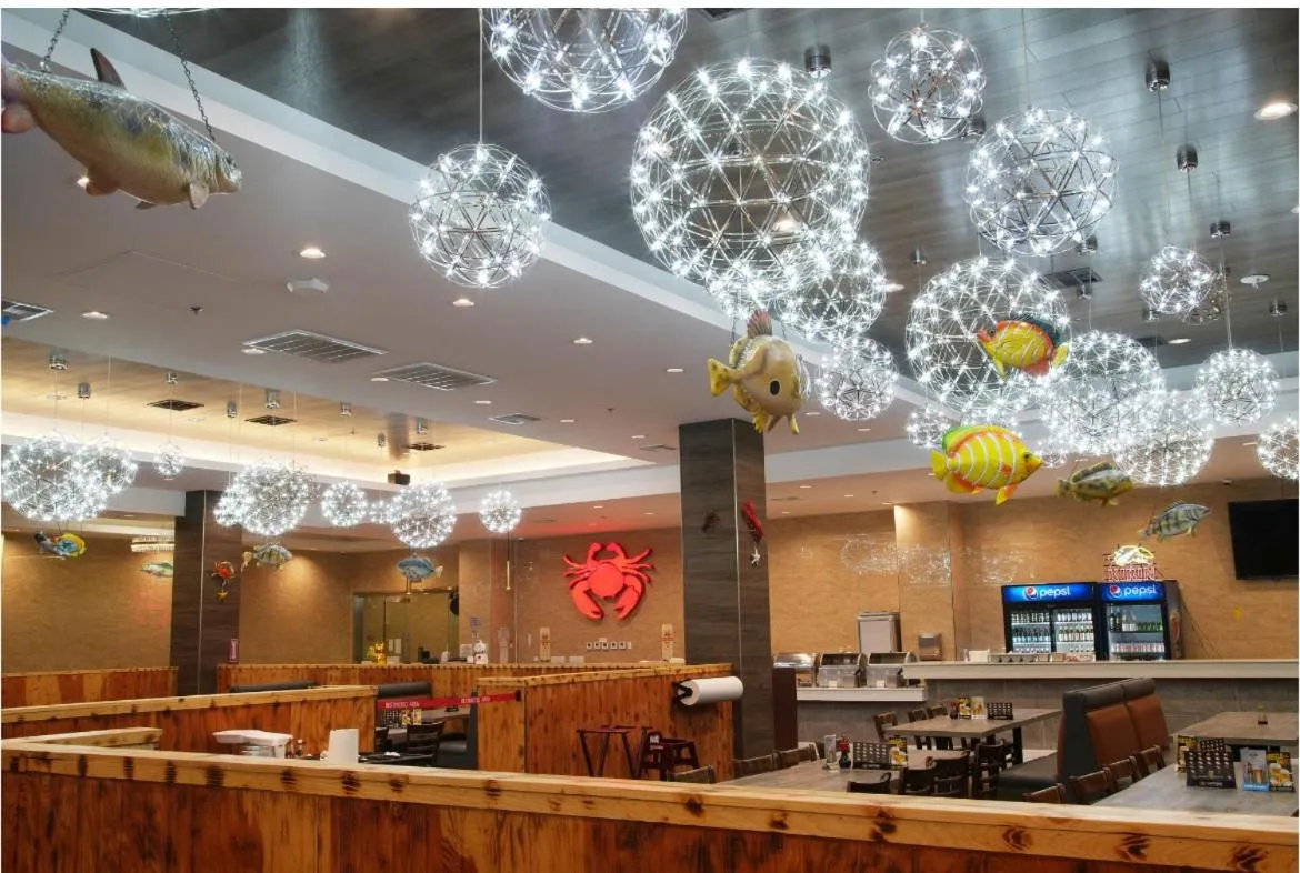 Restaurant/places to eat in LA Crystal Hotel -Los Angeles-Long Beach Area