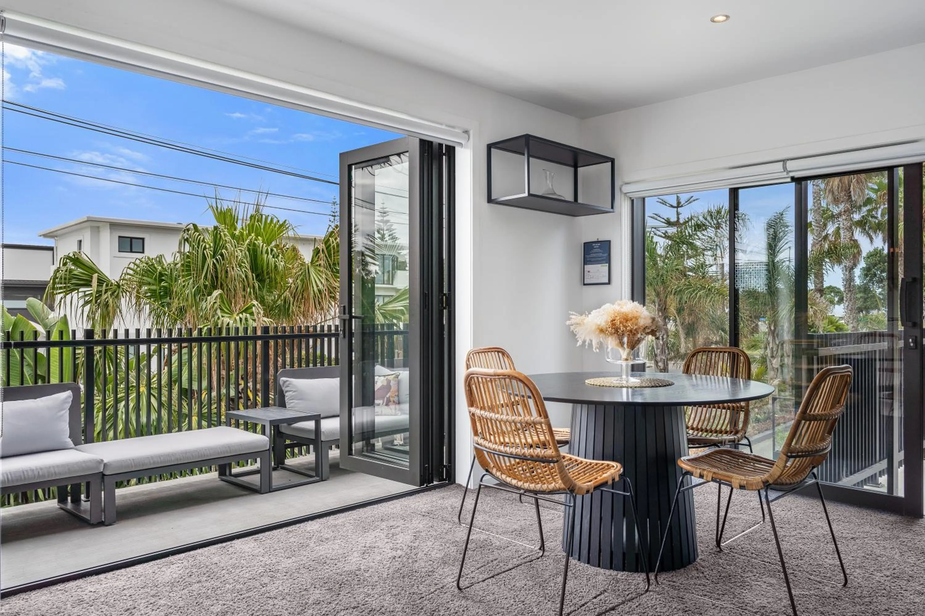 Living room in Orewa Beachcomber