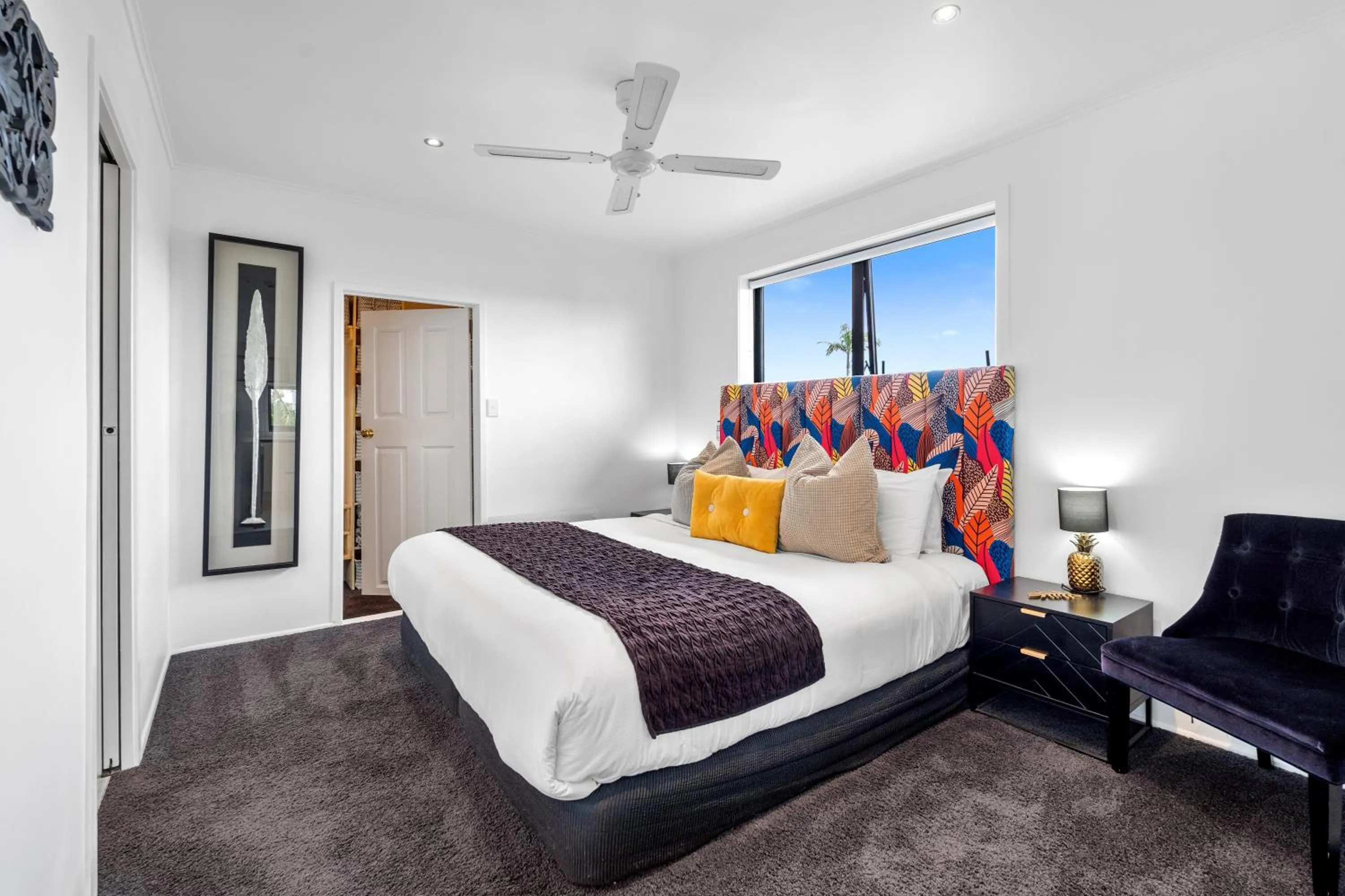 Bedroom, Bed in Orewa Beachcomber