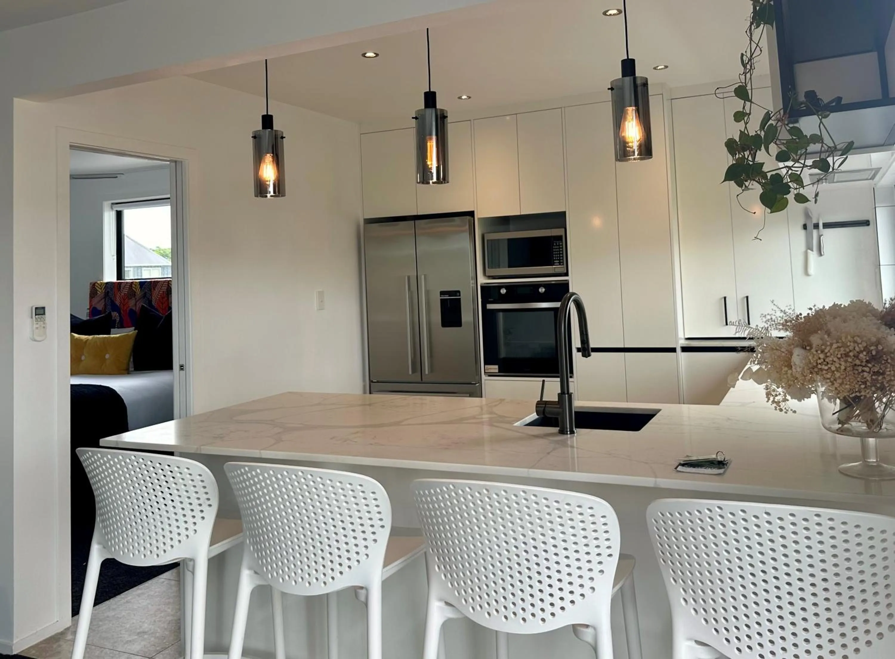 Kitchen or kitchenette in Orewa Beachcomber
