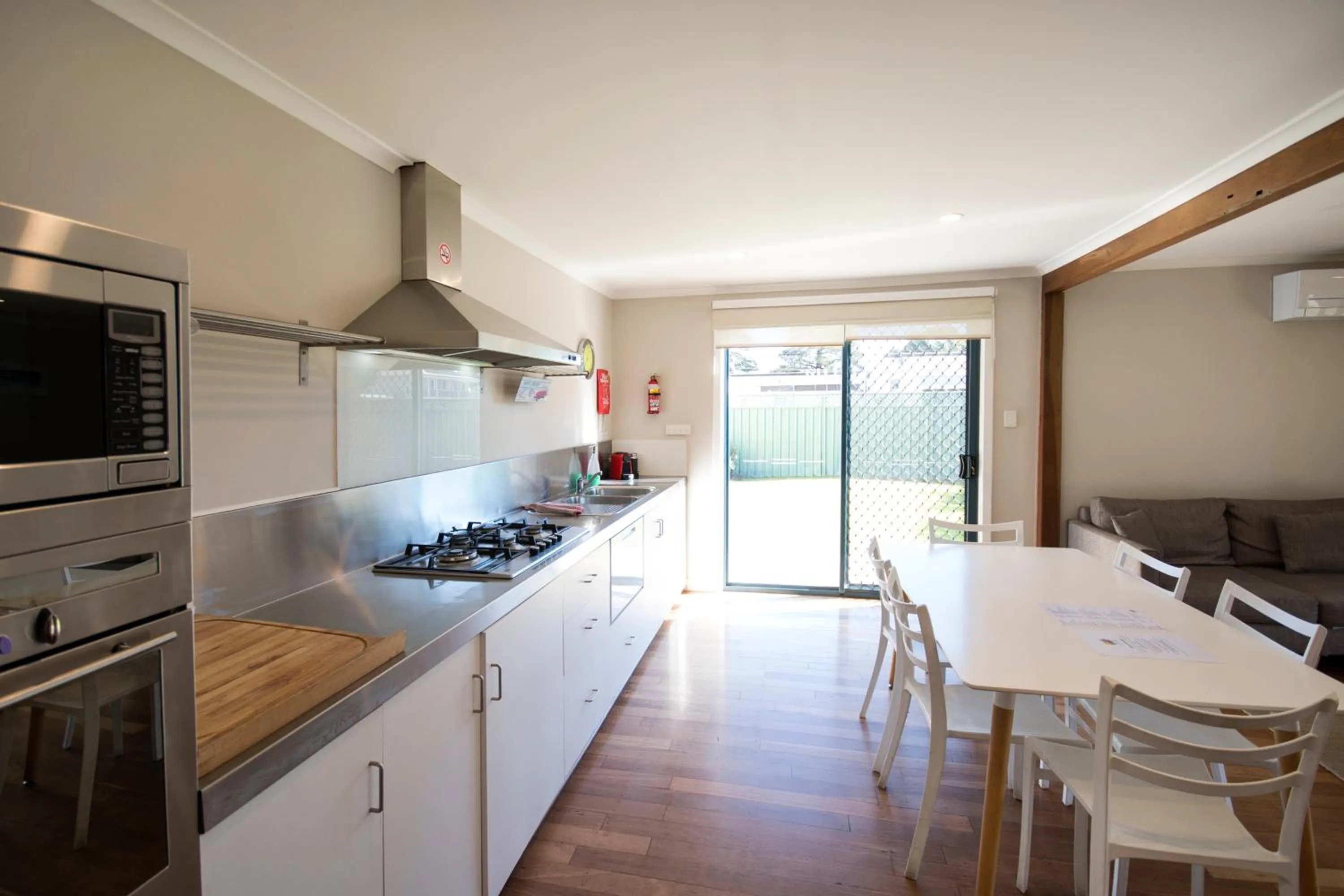 Kitchen or kitchenette in Clearwater Motel Apartments