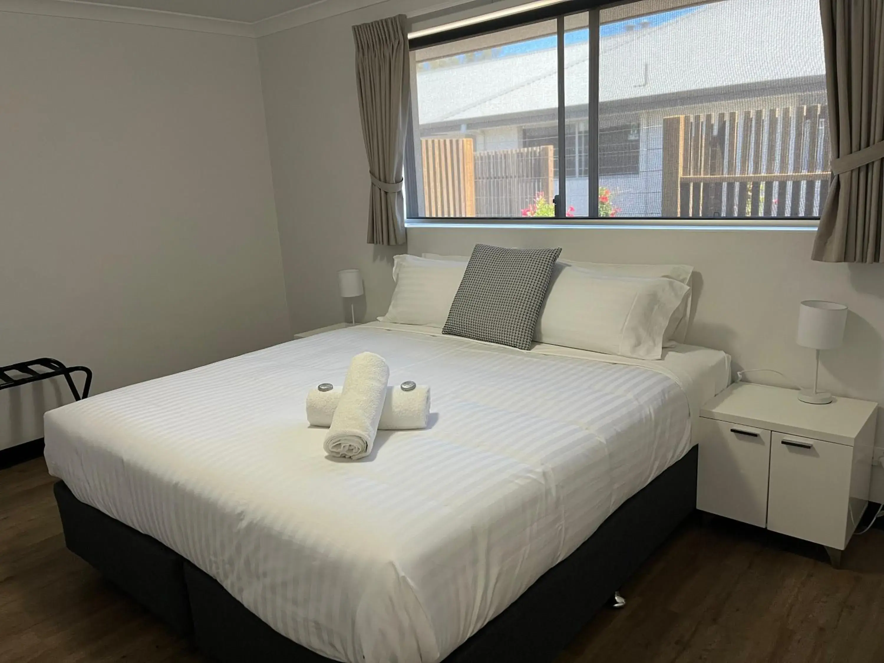 Three-Bedroom House in Clearwater Motel Apartments Three-Bedroom House in Clearwater Motel Apartments