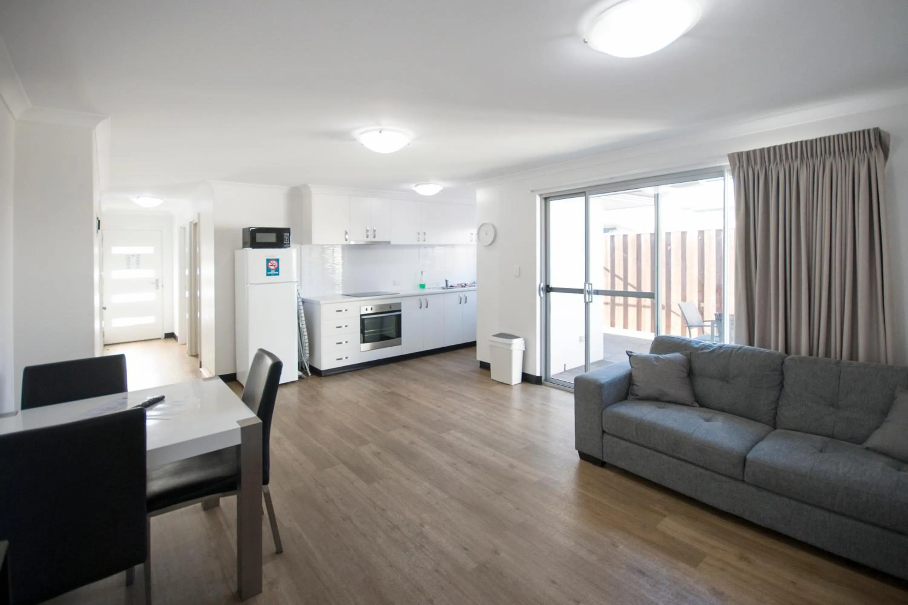 Communal lounge/ TV room in Clearwater Motel Apartments