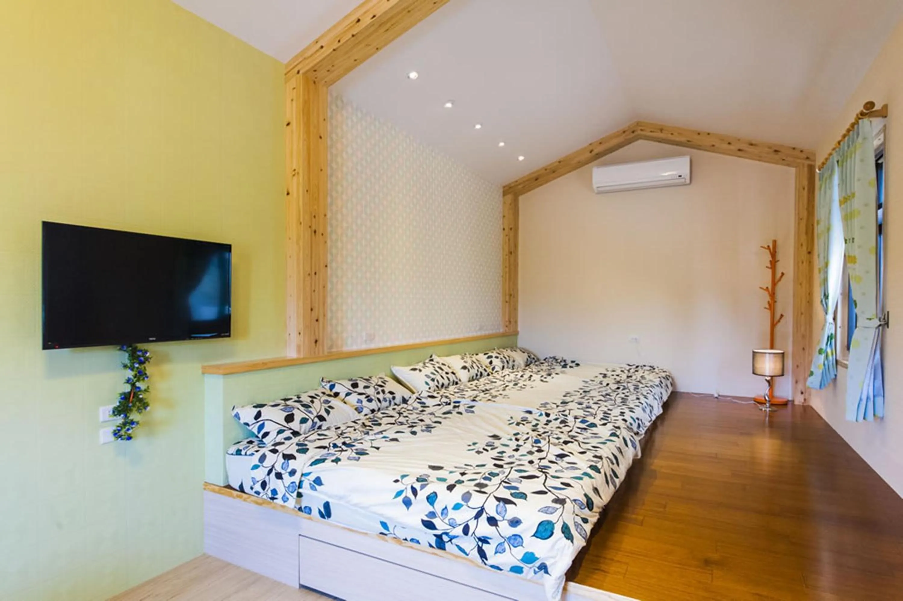 Decorative detail, Bed in Sweet Suger B&B