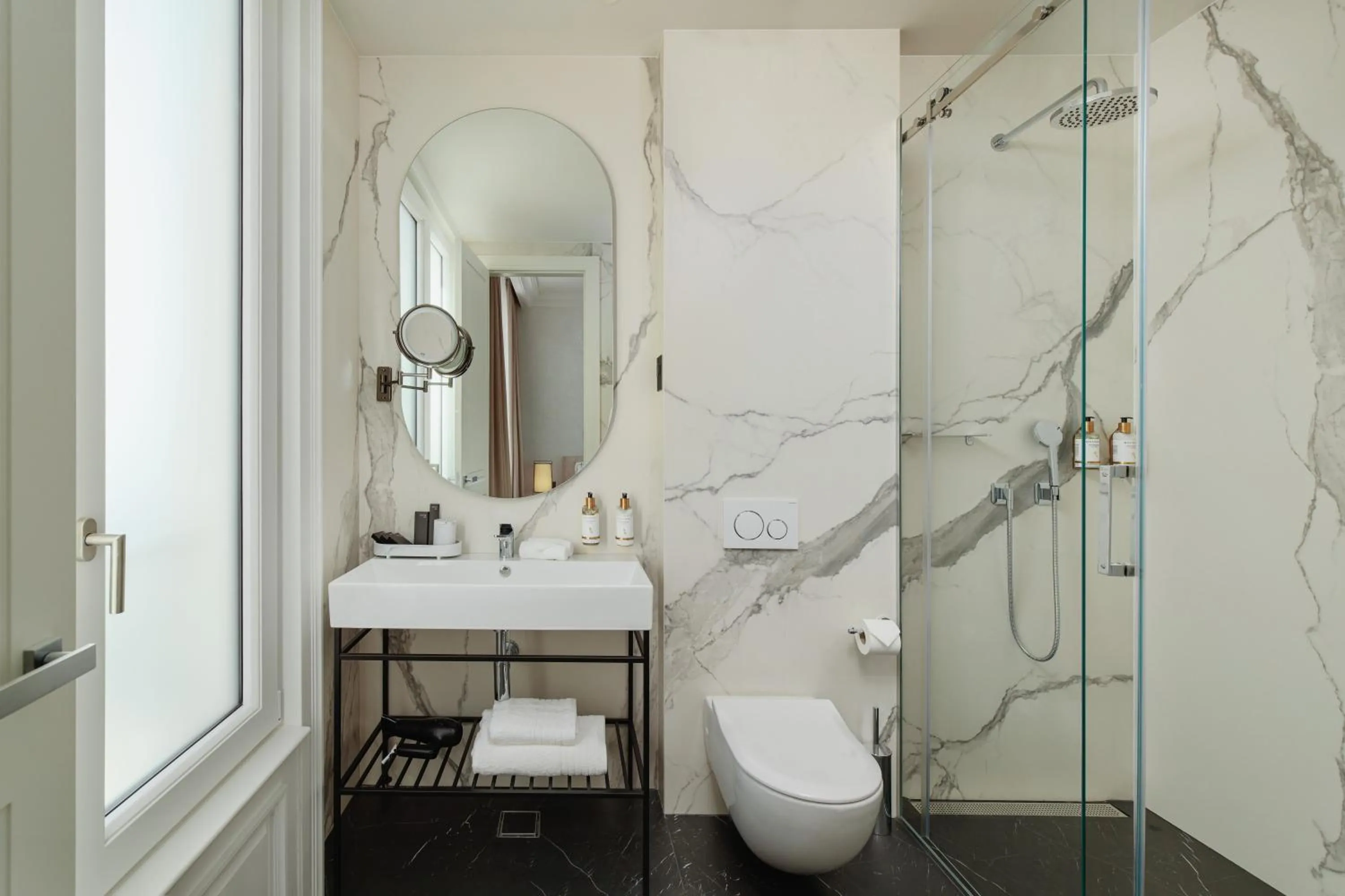 Shower in Boutique Hotel Porto Palace