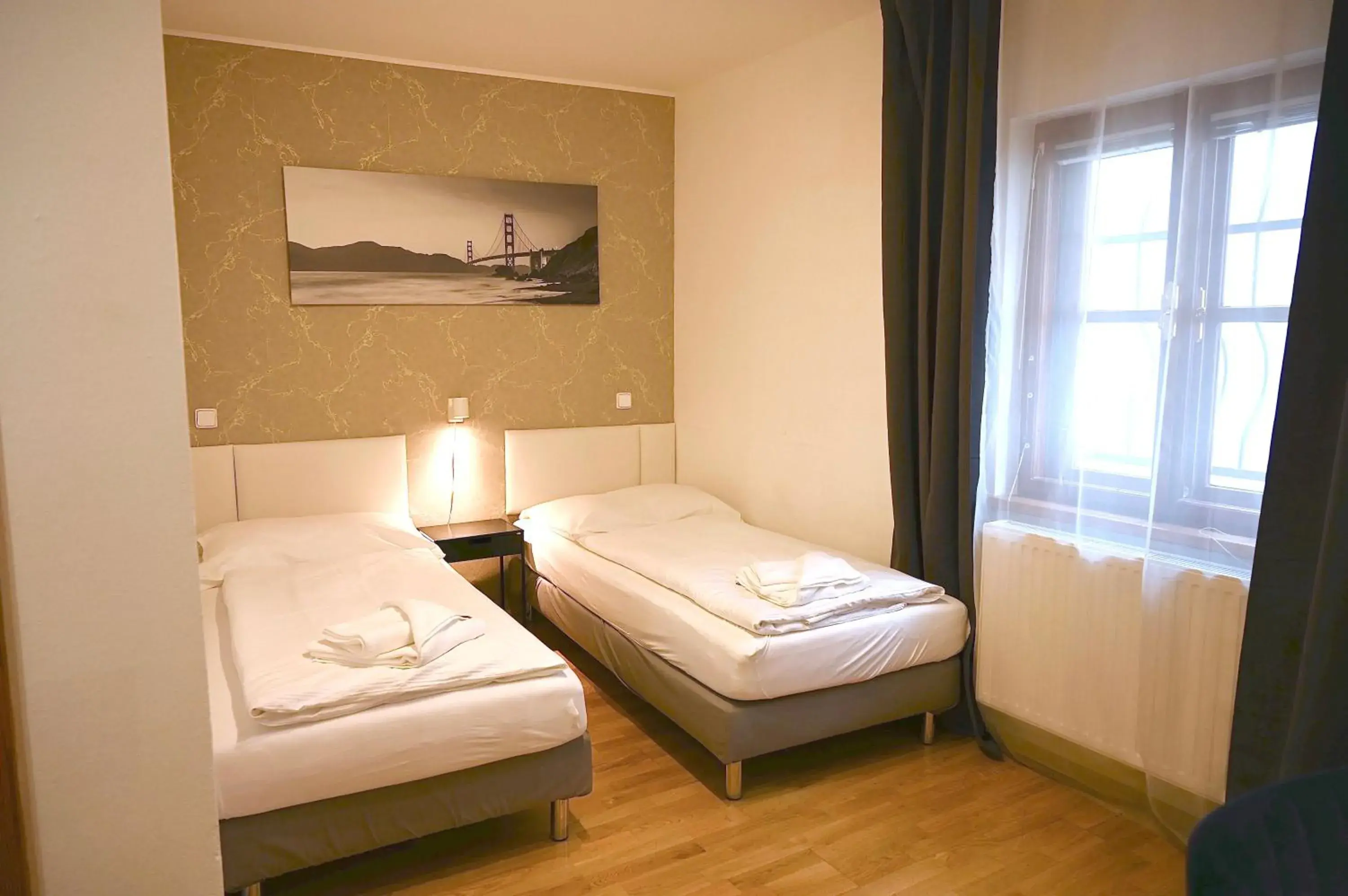Twin Room - single occupancy - Disability Access in Villa Margarita Twin Room - single occupancy - Disability Access in Villa Margarita