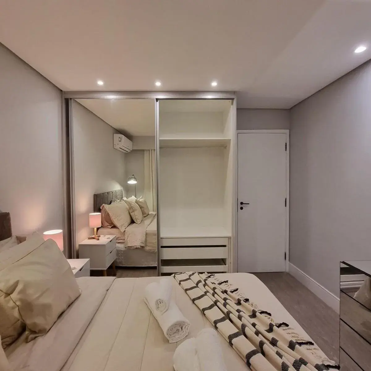 Apt Encantador e Completo no Jardim Paulista! Apt Encantador e Completo no Jardim Paulista!