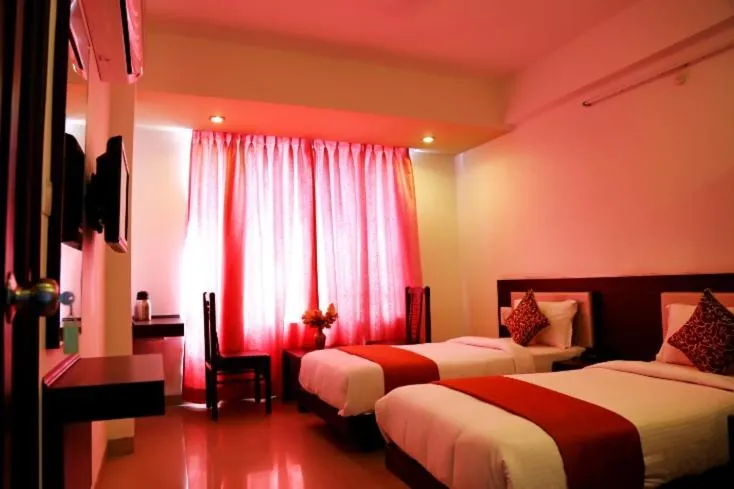 Bed in Narayans Leela Inn