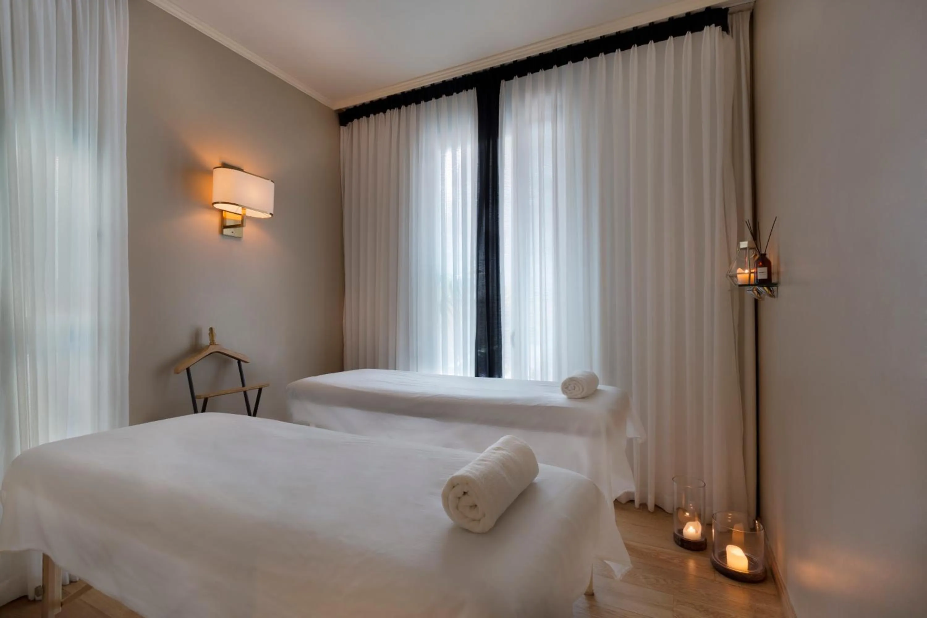 Massage, Bed in Brown Beach House Tel-Aviv, a member of Brown Hotels