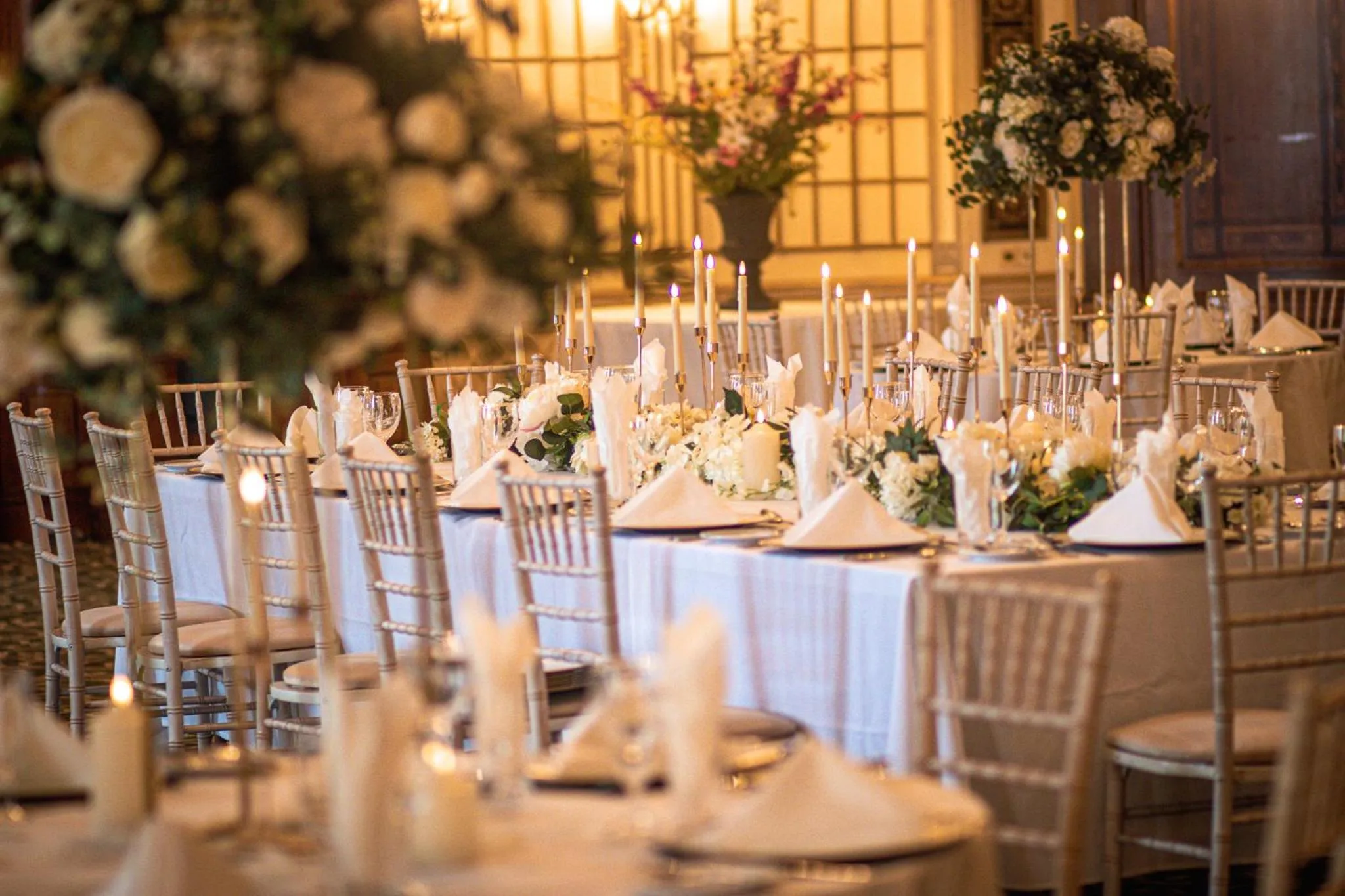 Restaurant/places to eat in Adelphi Hotel