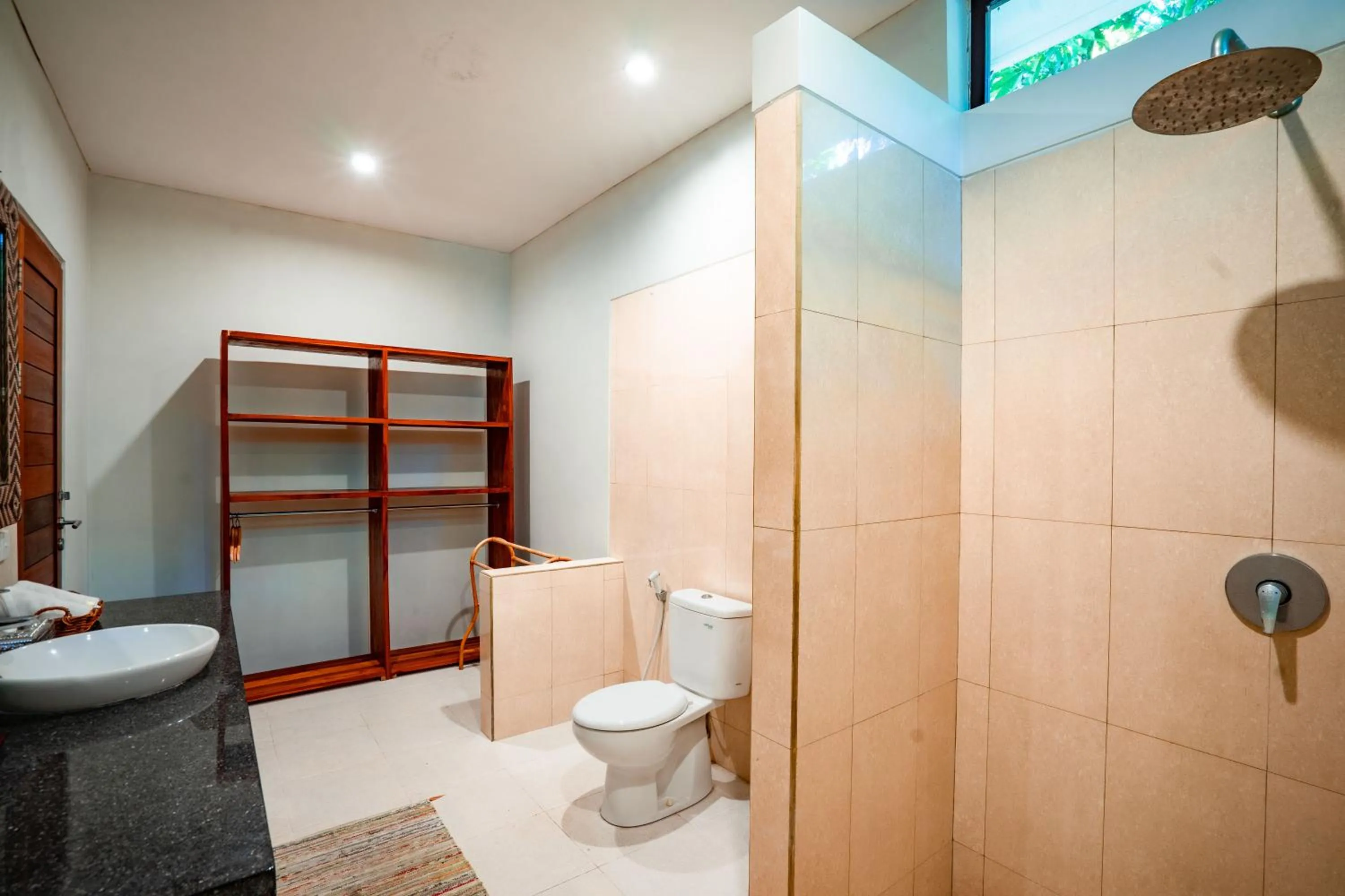 Shower in Casa Margarita Bali