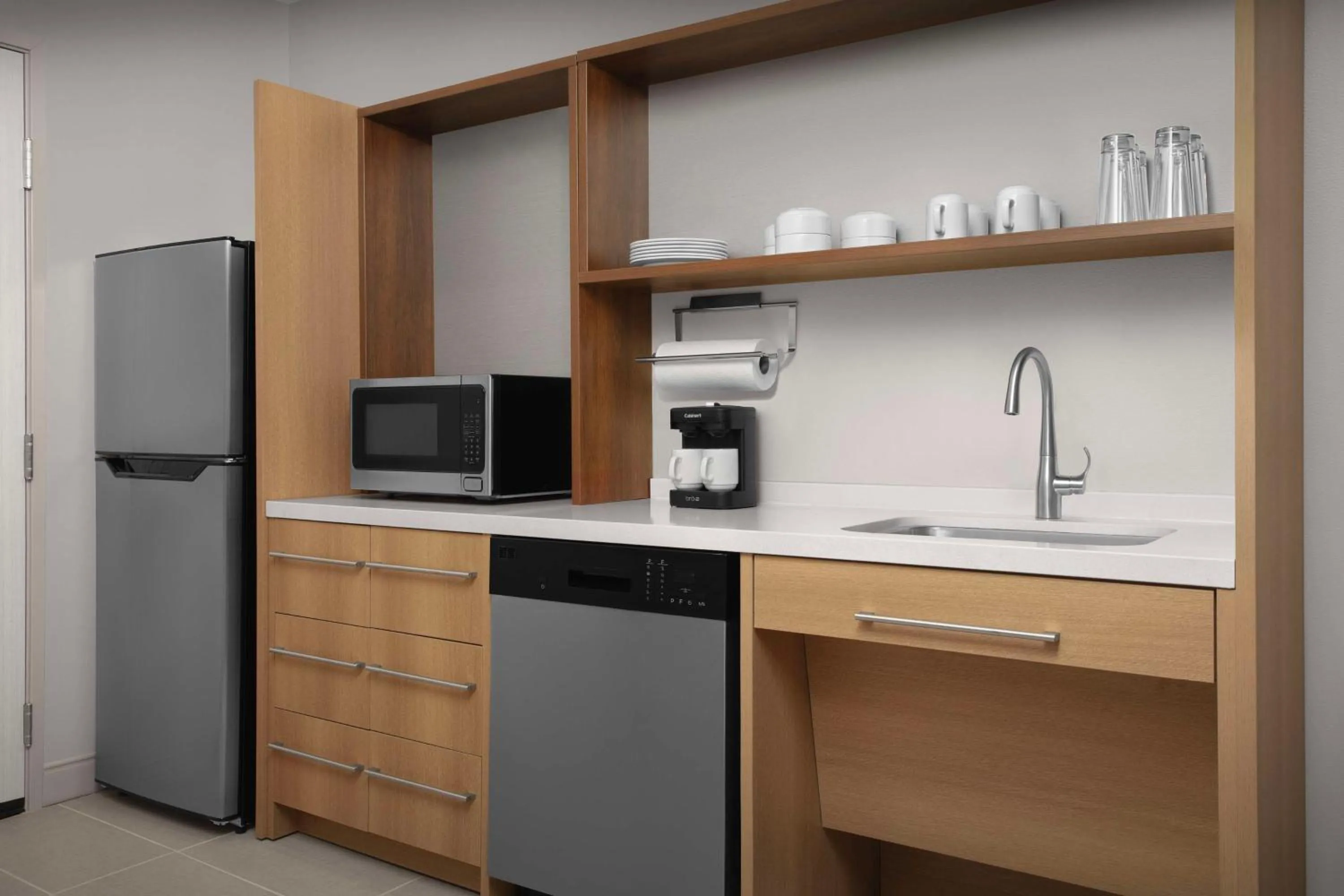 Kitchen or kitchenette in Home2 Suites By Hilton Georgetown Austin North