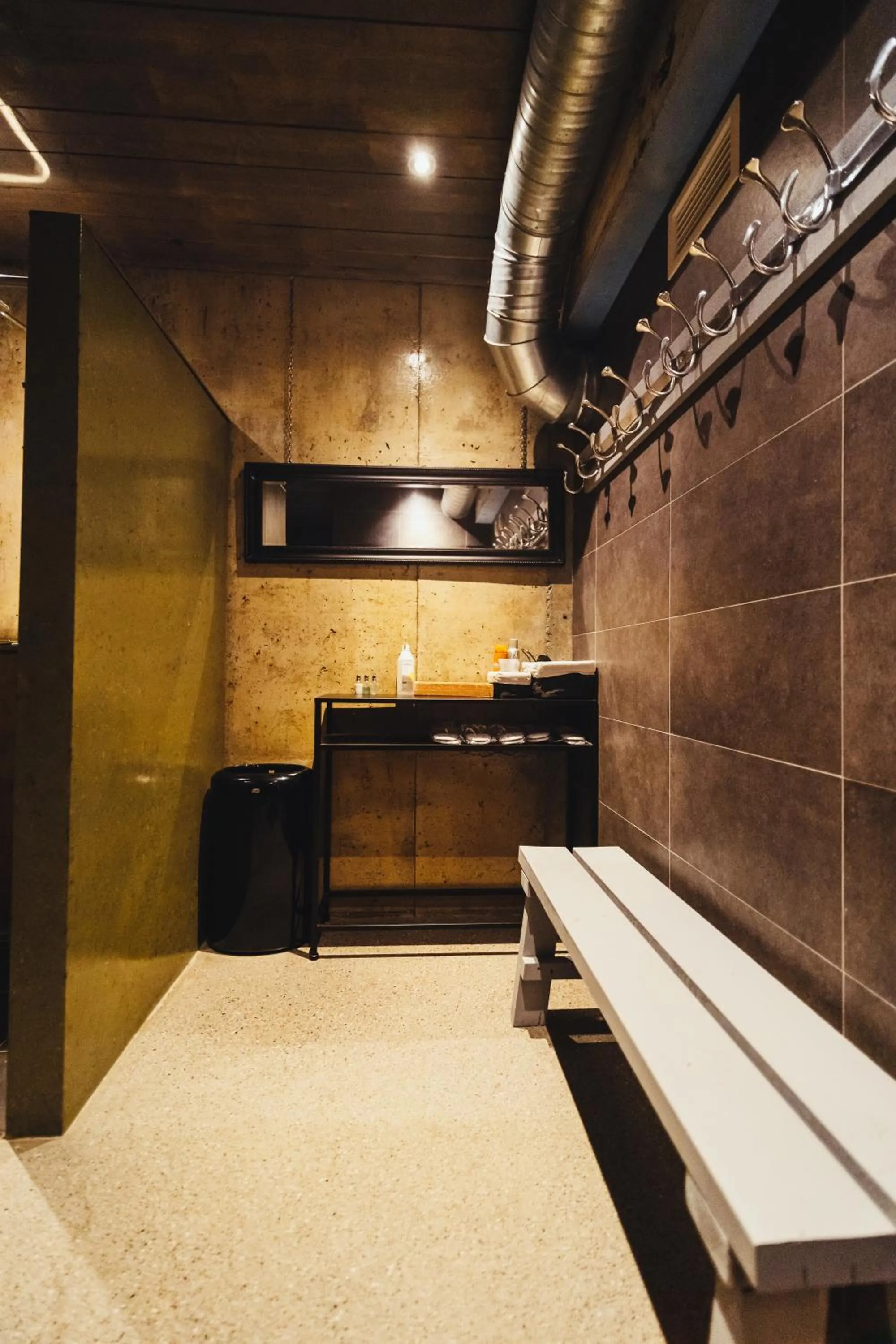 Shower in Snow Resort Kirkenes