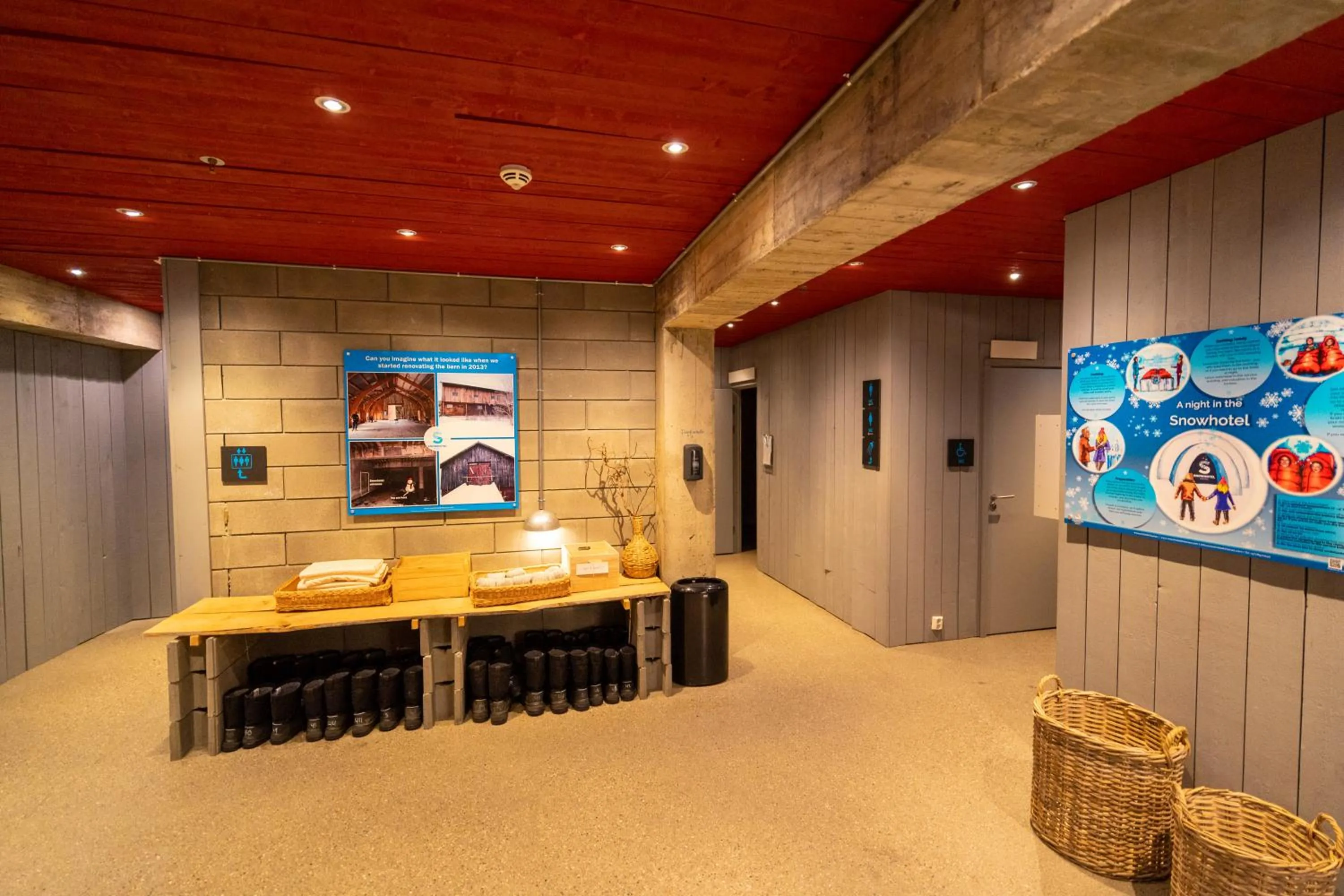 wardrobe in Snow Resort Kirkenes