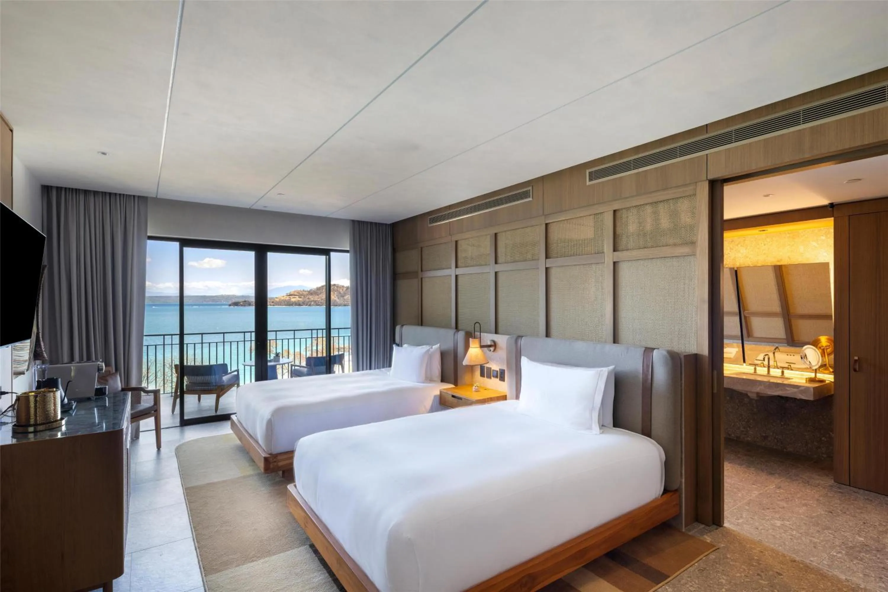 Bed in Waldorf Astoria Costa Rica Punta Cacique