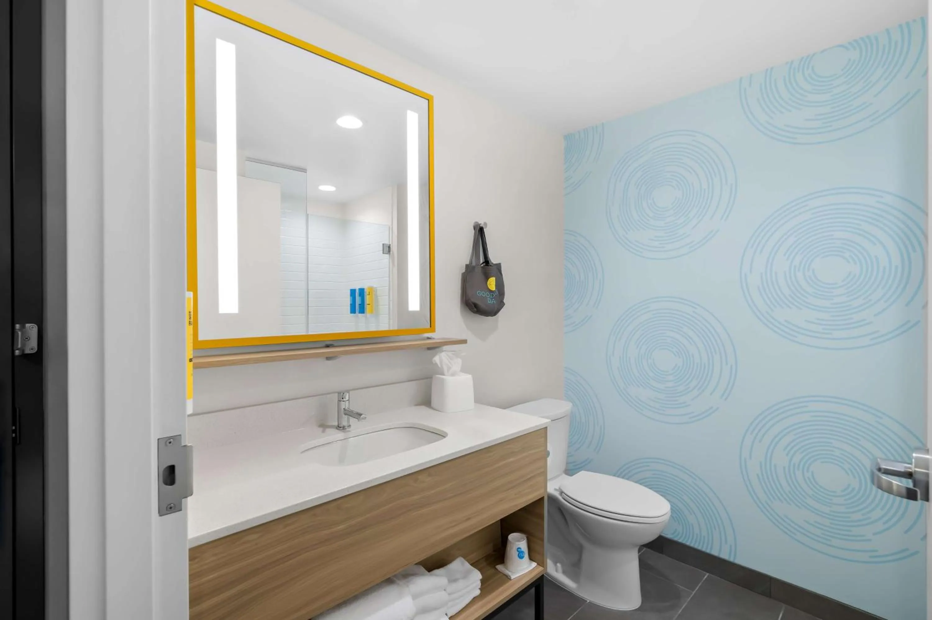 Bathroom in Tru By Hilton Lexington