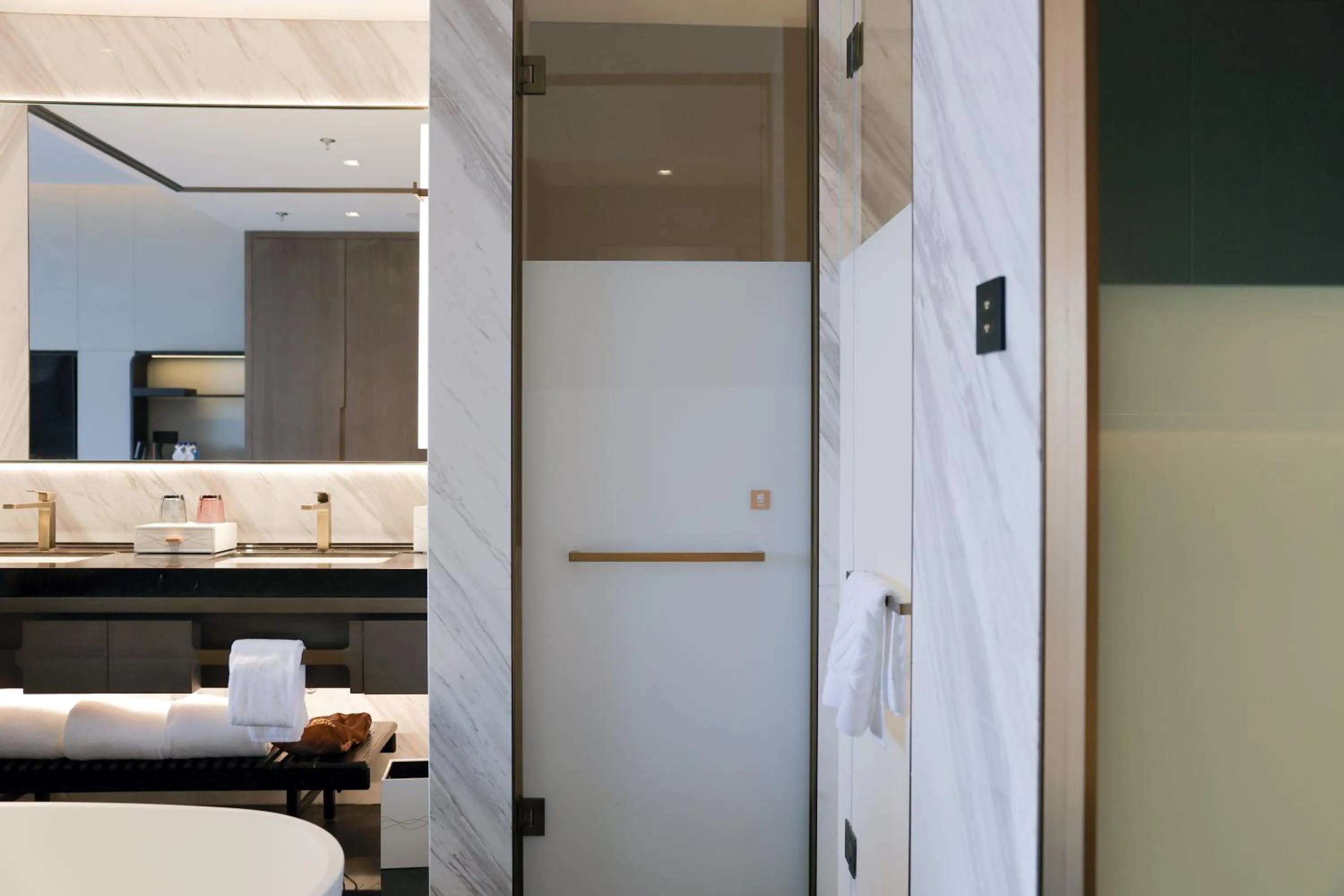 Bathroom in Hilton Changshu