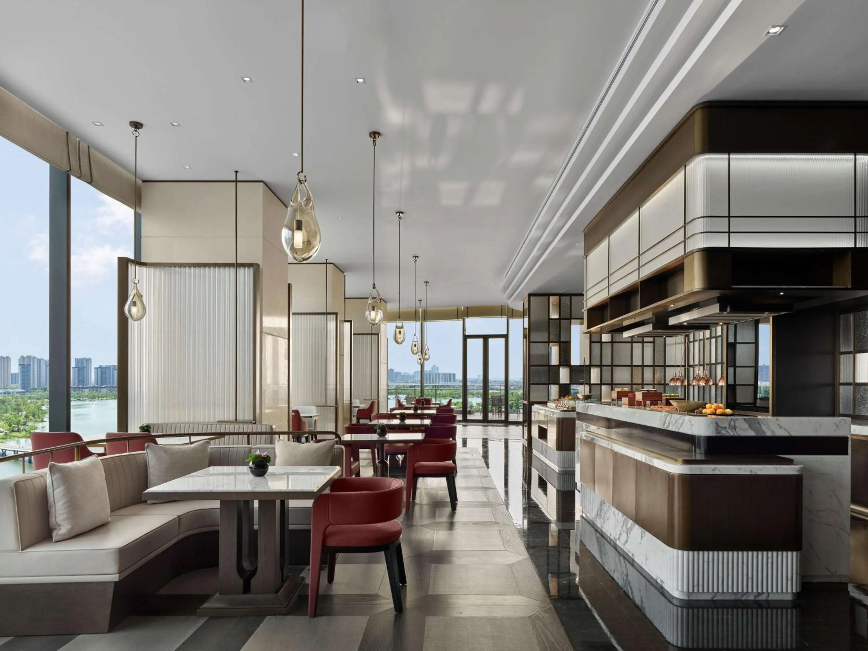 Lounge or bar in Hilton Changshu