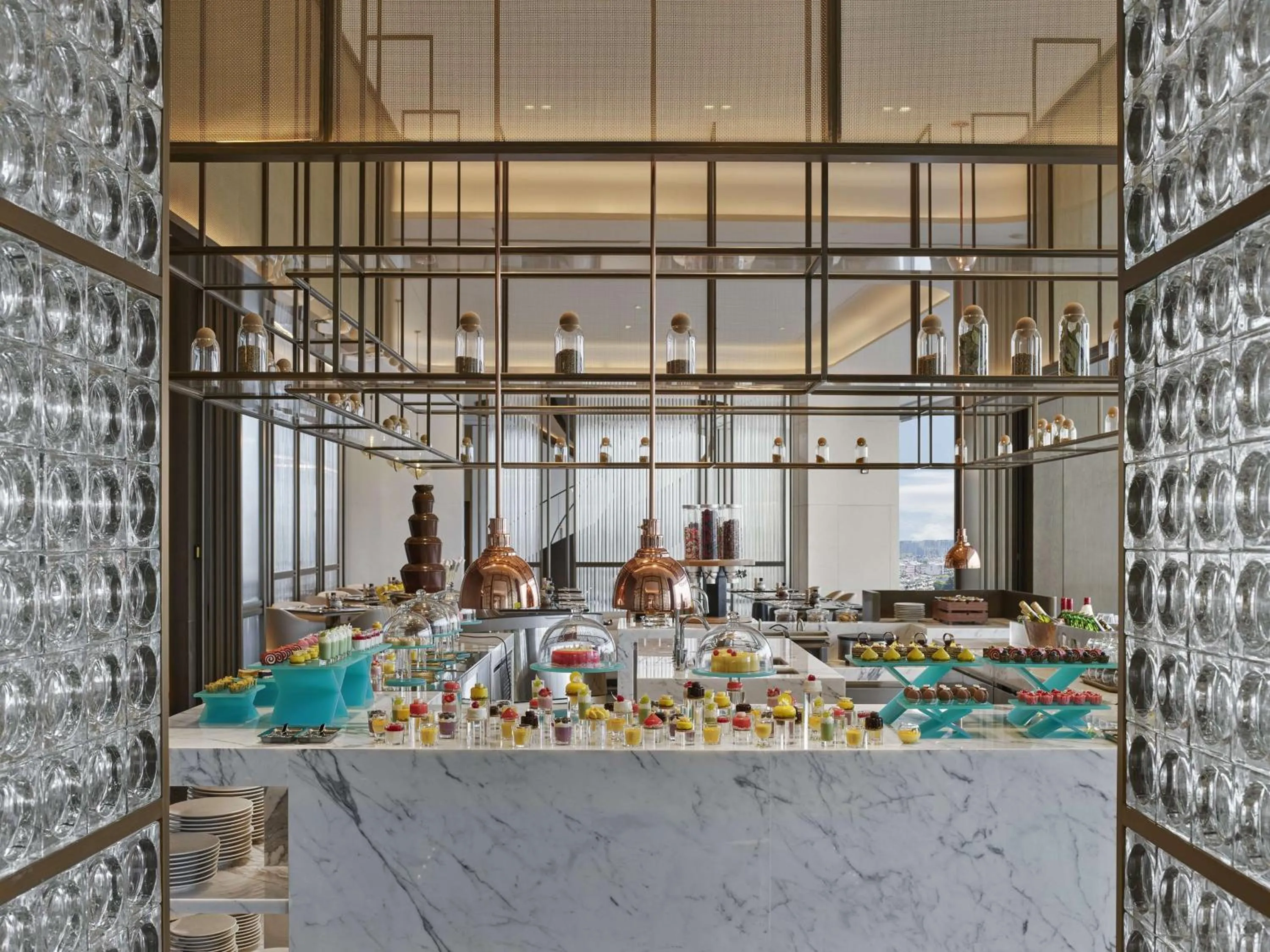 Restaurant/places to eat in Hilton Changshu