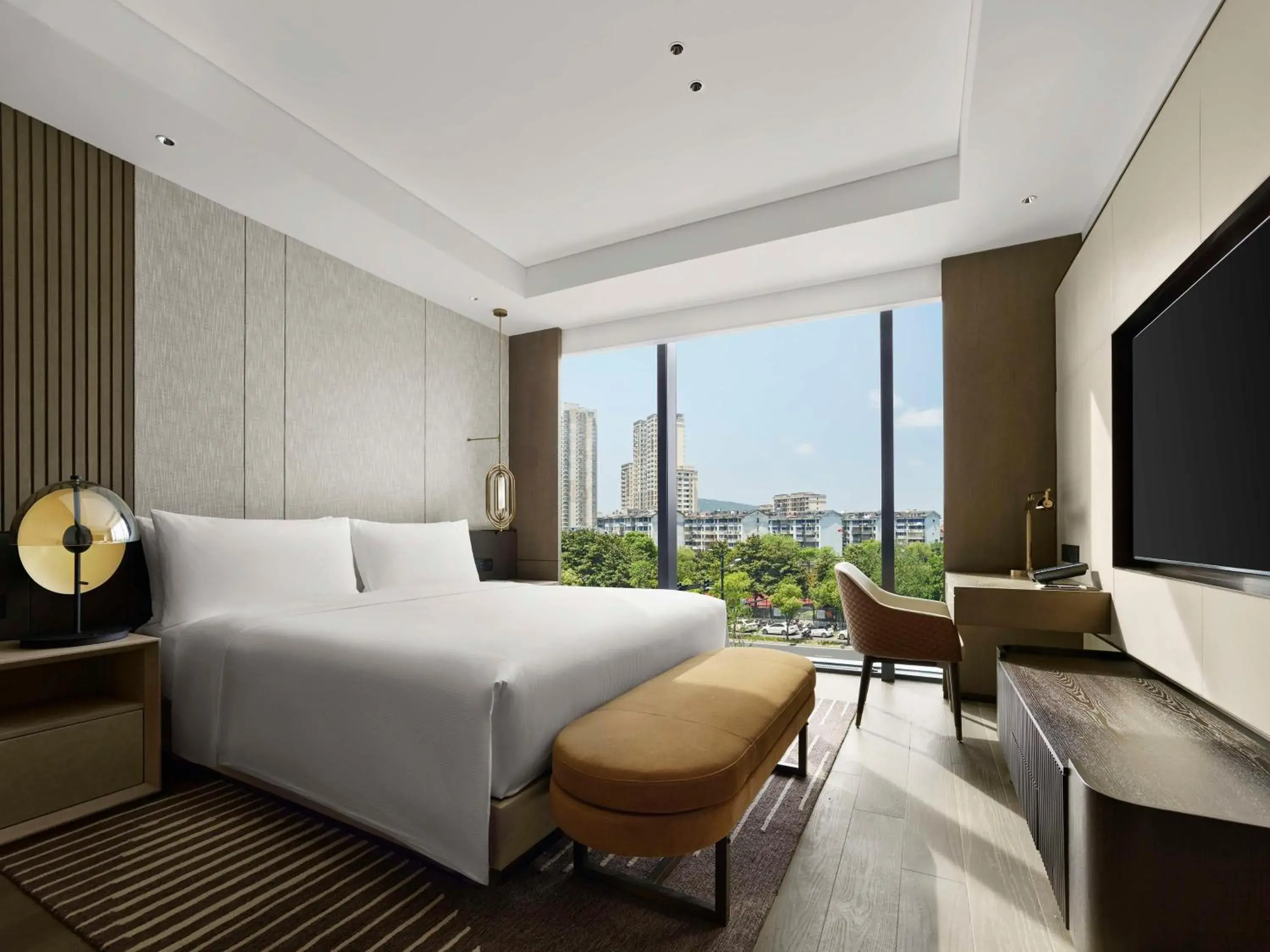 One-Bedroom King Suite in Hilton Changshu One-Bedroom King Suite in Hilton Changshu