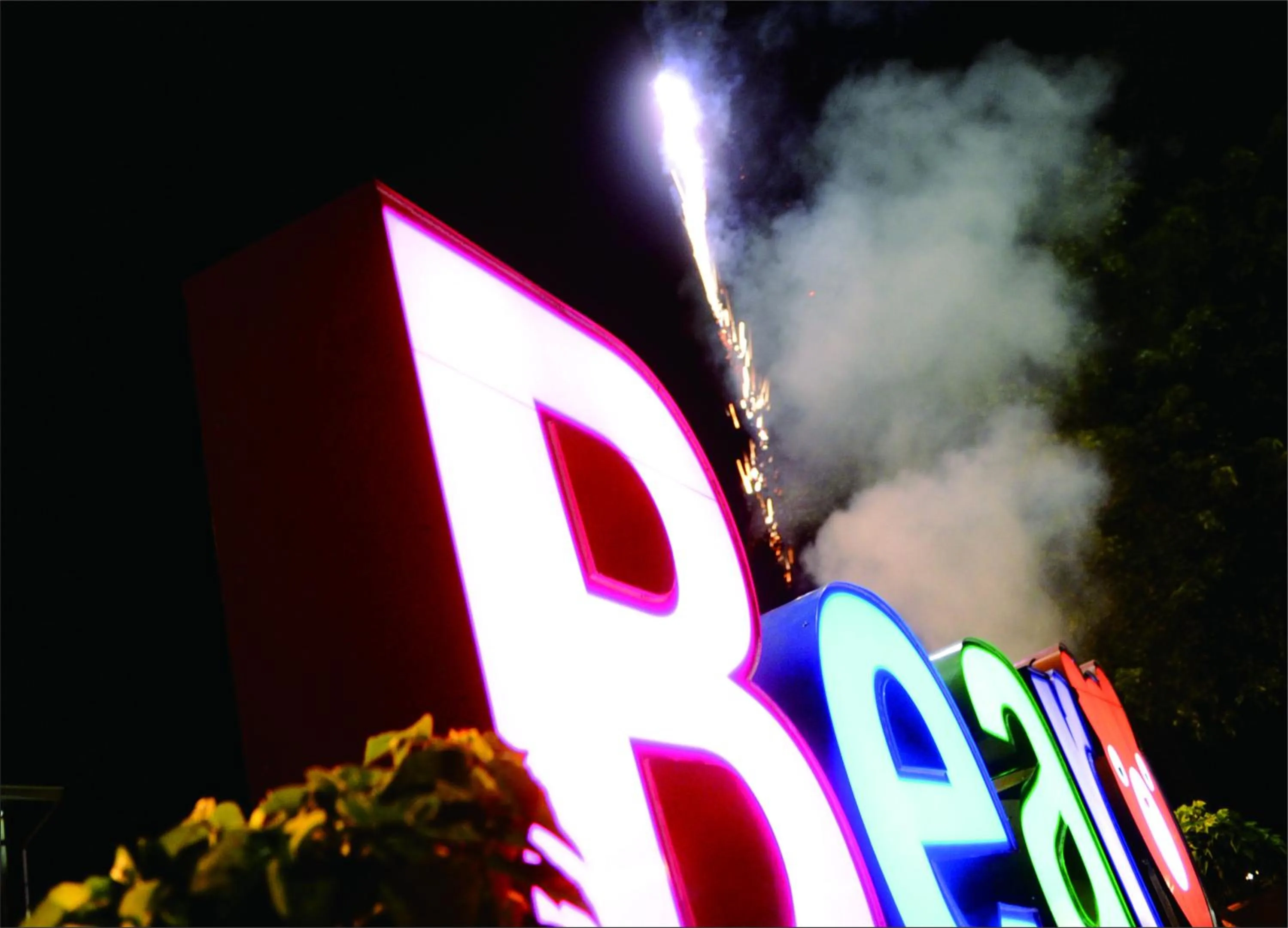 Evening entertainment in Master Bear Resort