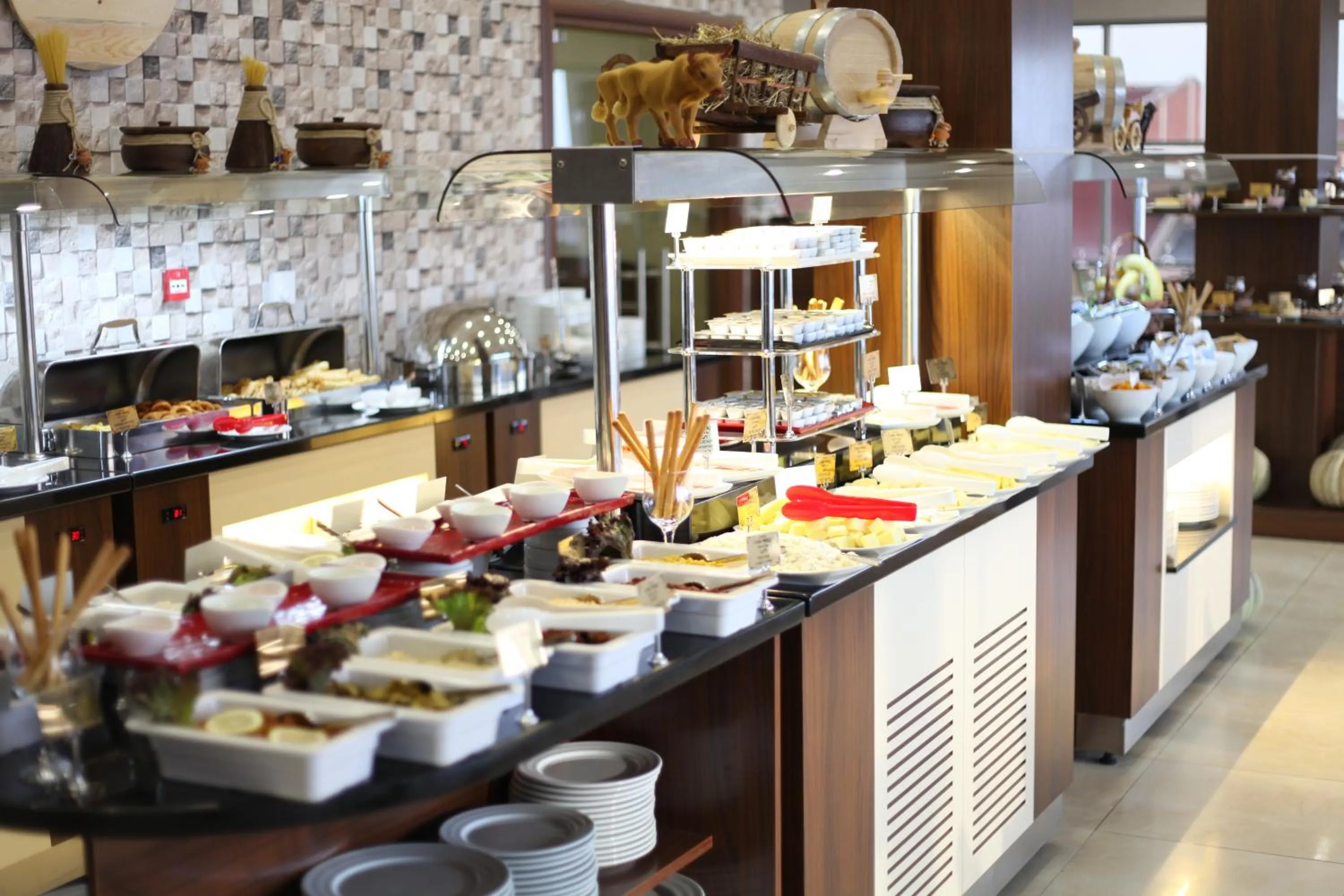 Restaurant/places to eat in Gorukle Oruc Hotel