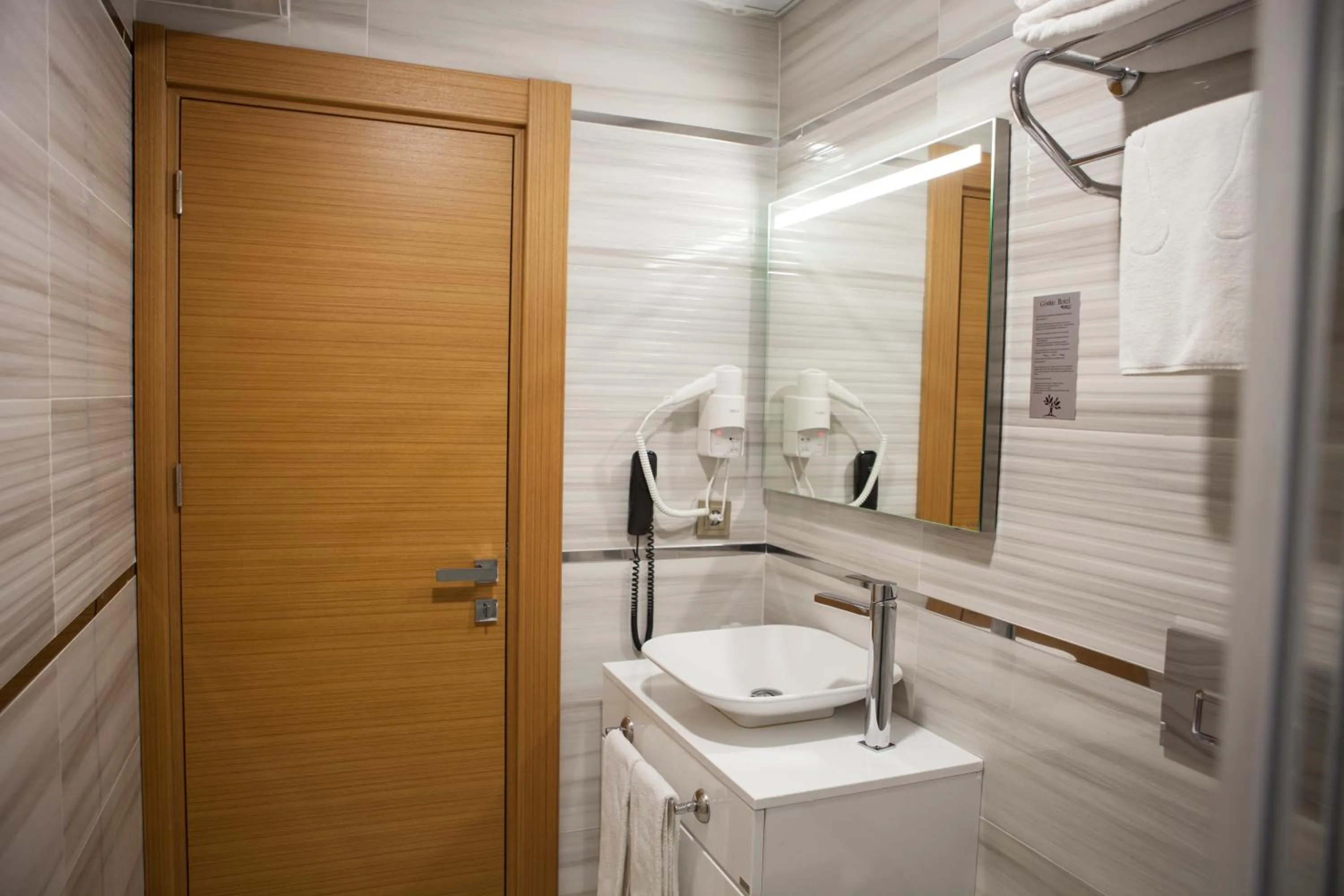 Bathroom in Gorukle Oruc Hotel