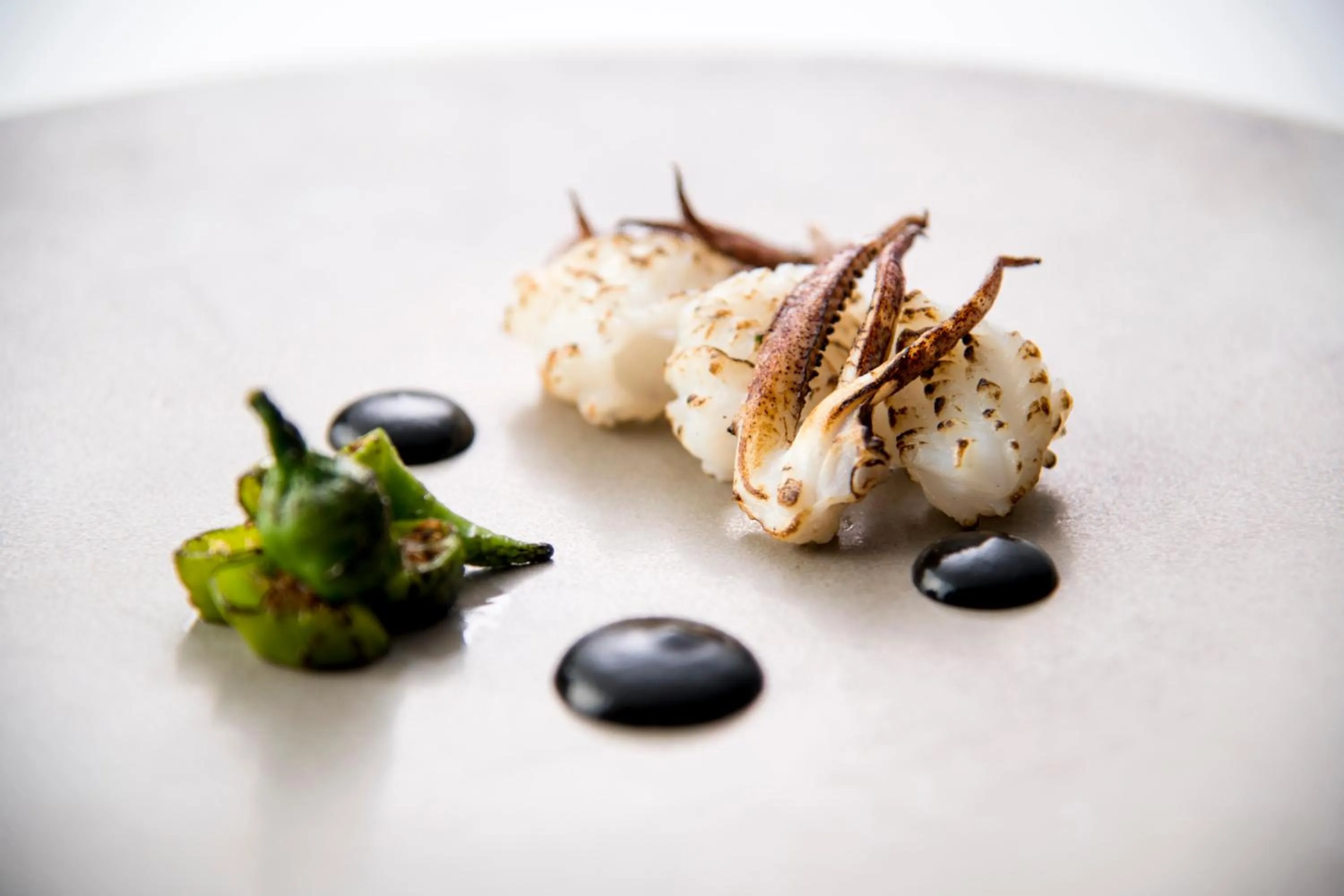 Restaurant/places to eat in River Retreat Garaku