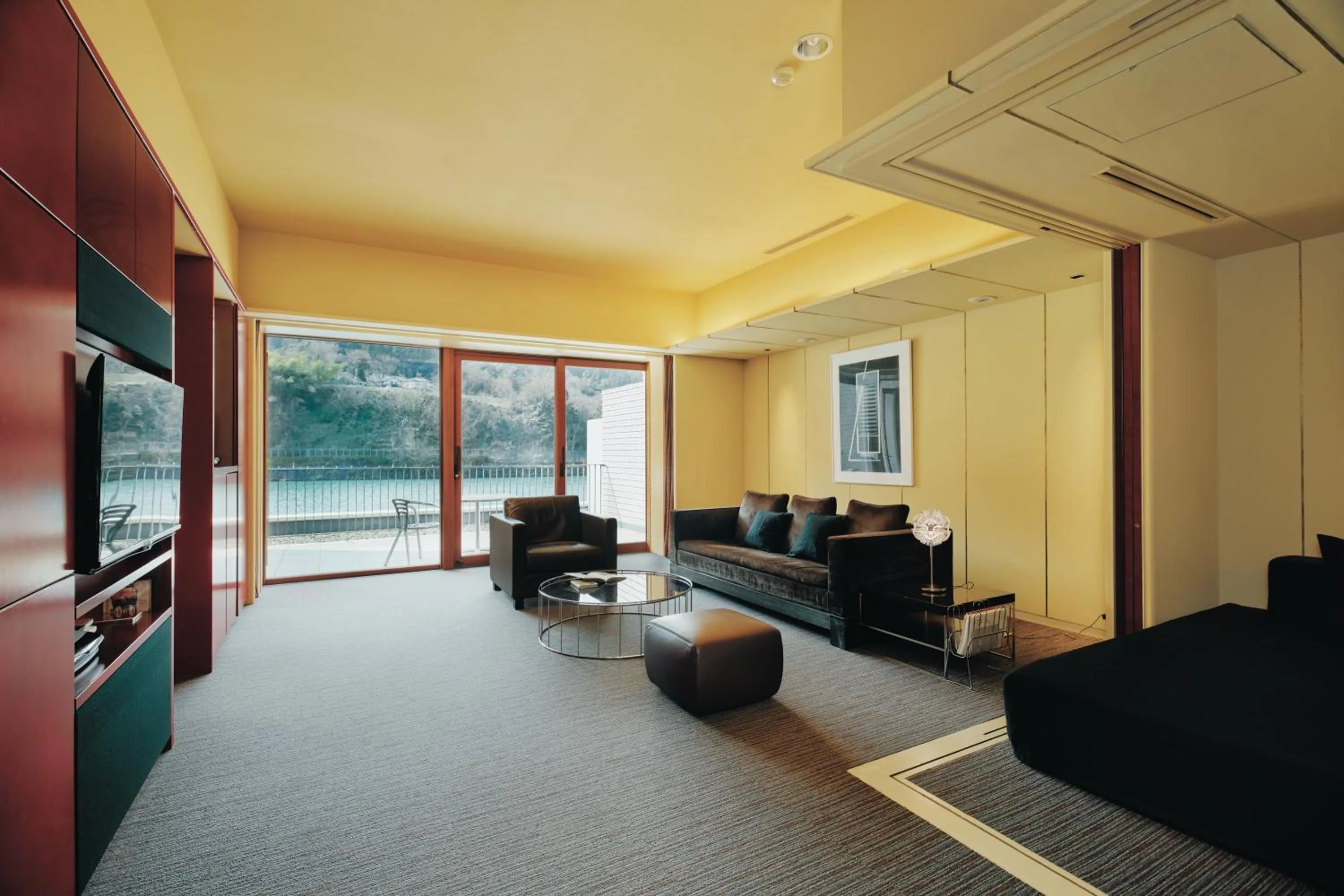 Living room in River Retreat Garaku