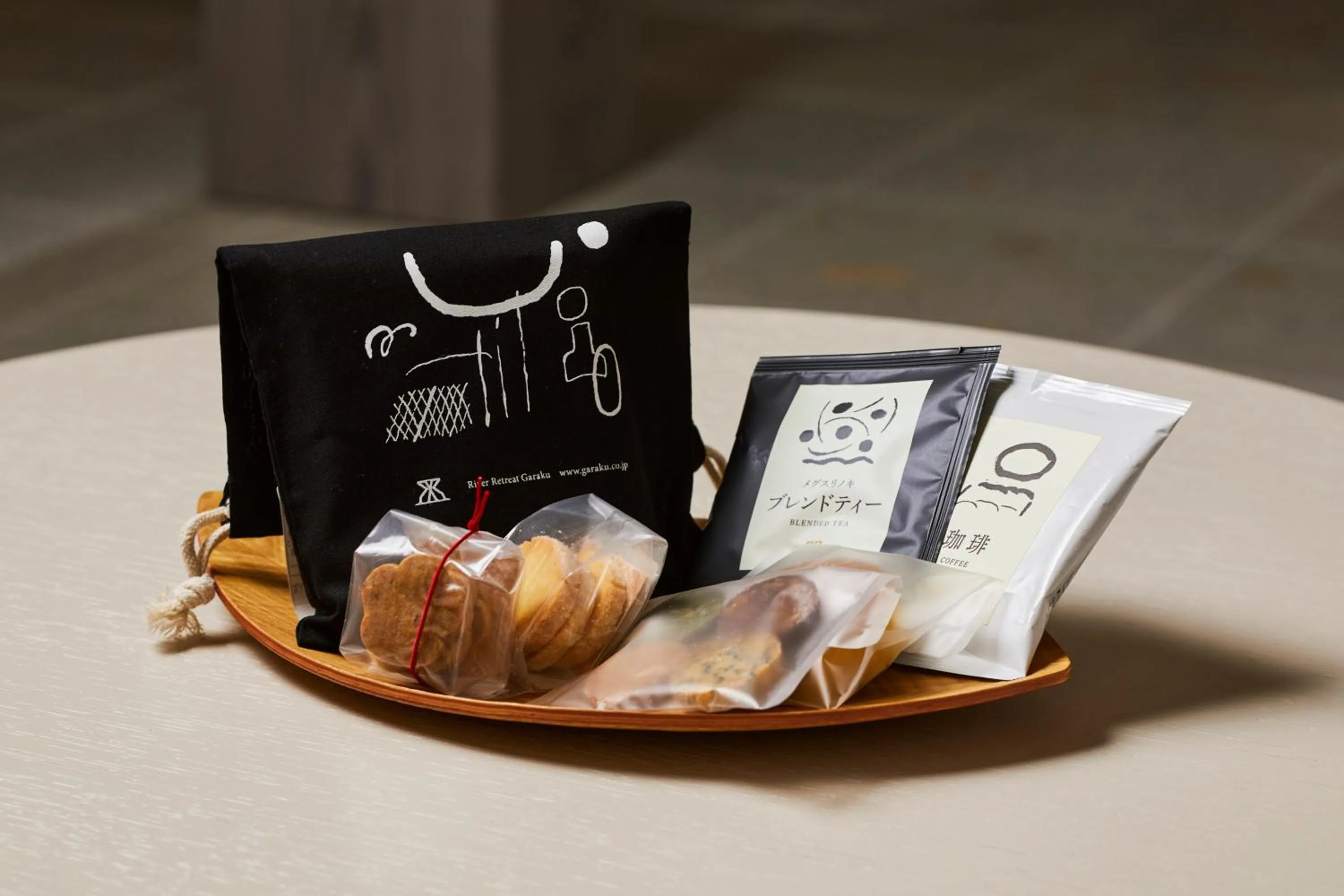 Food and drinks in River Retreat Garaku