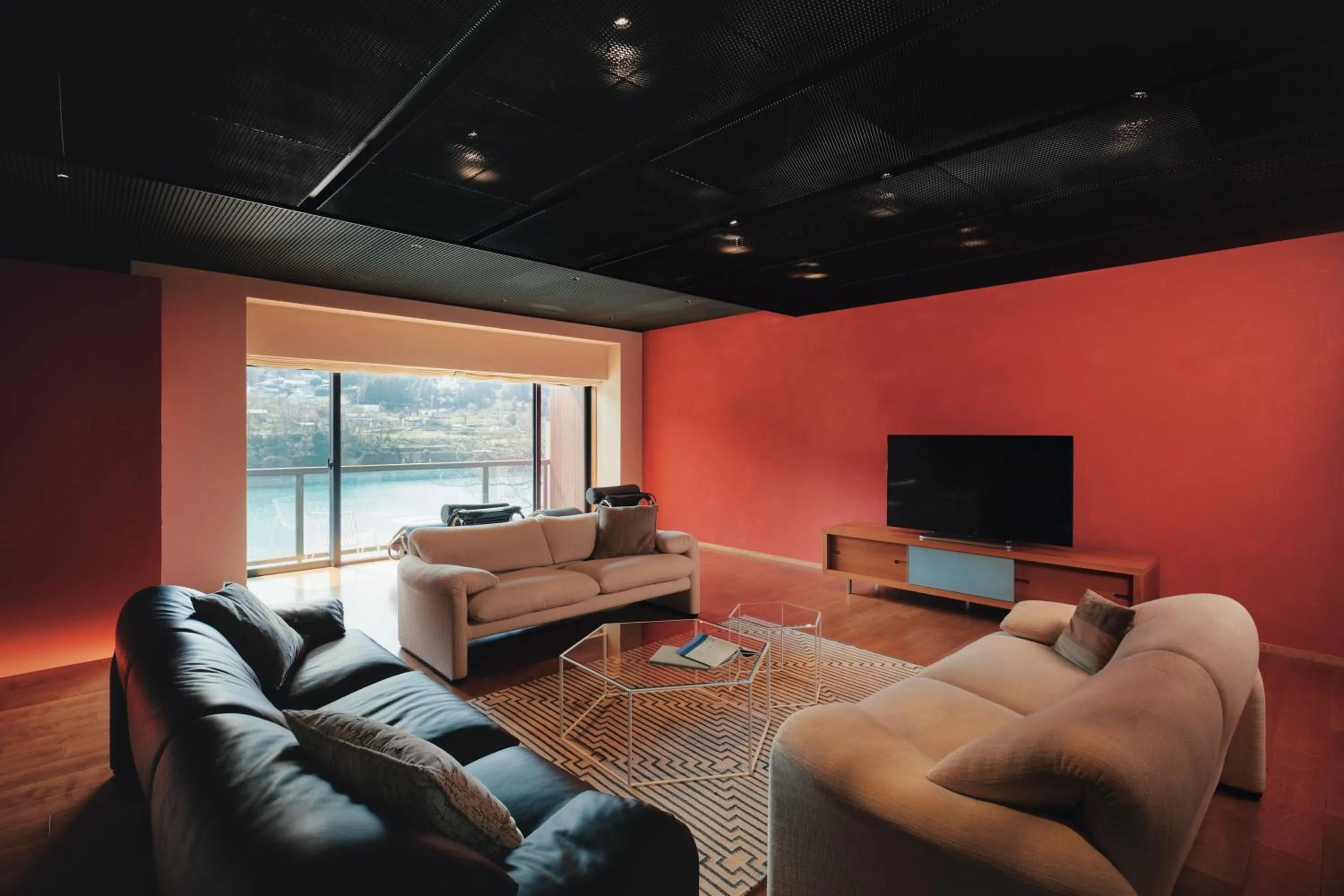 Living room in River Retreat Garaku