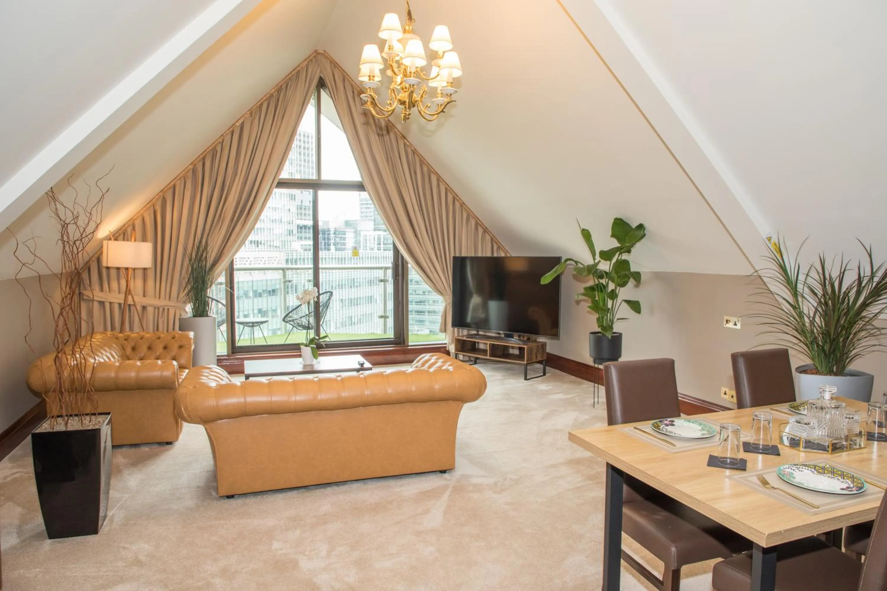 TV and multimedia in Britannia International Hotel Canary Wharf