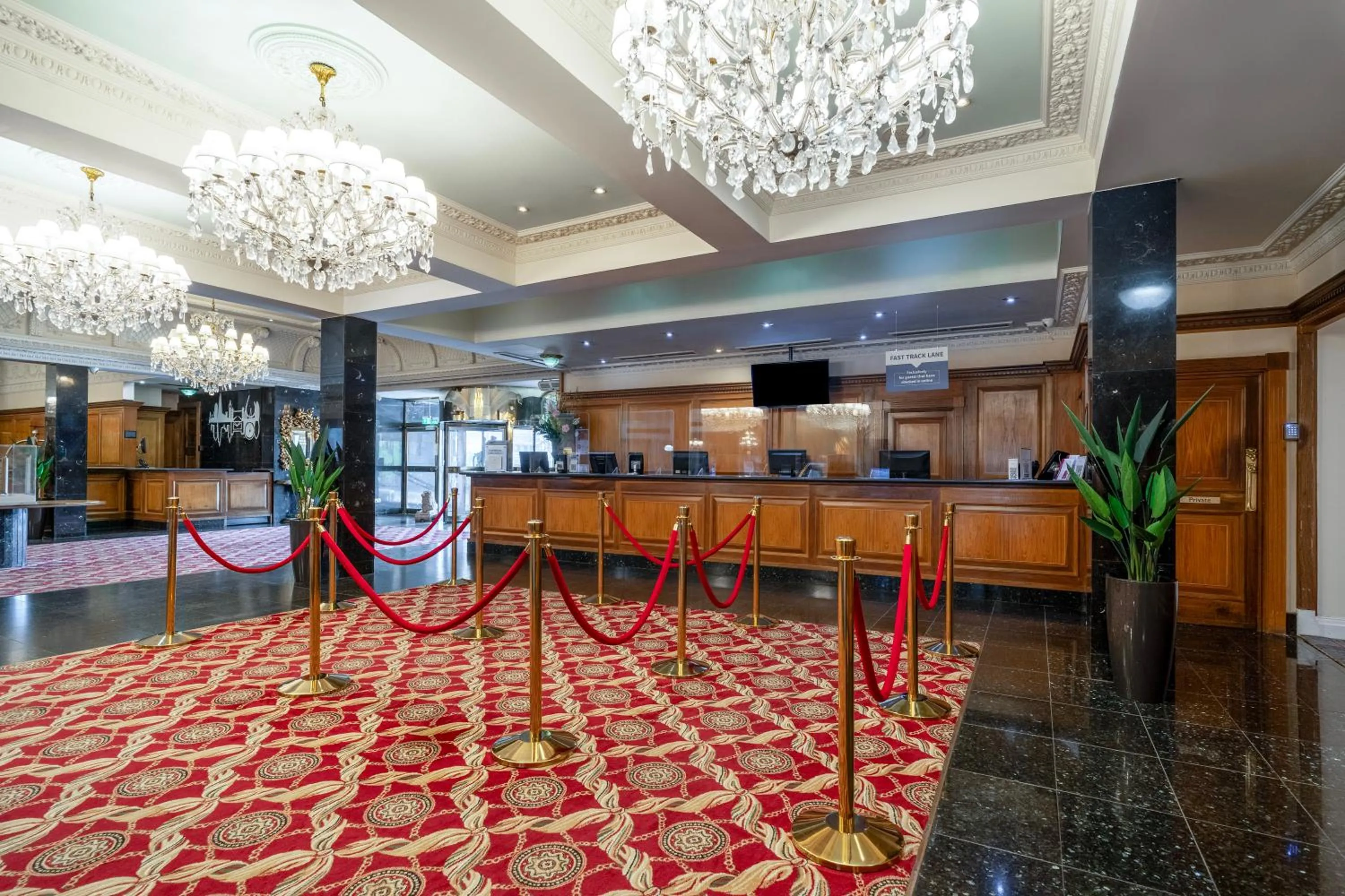 Lobby or reception in Britannia International Hotel Canary Wharf