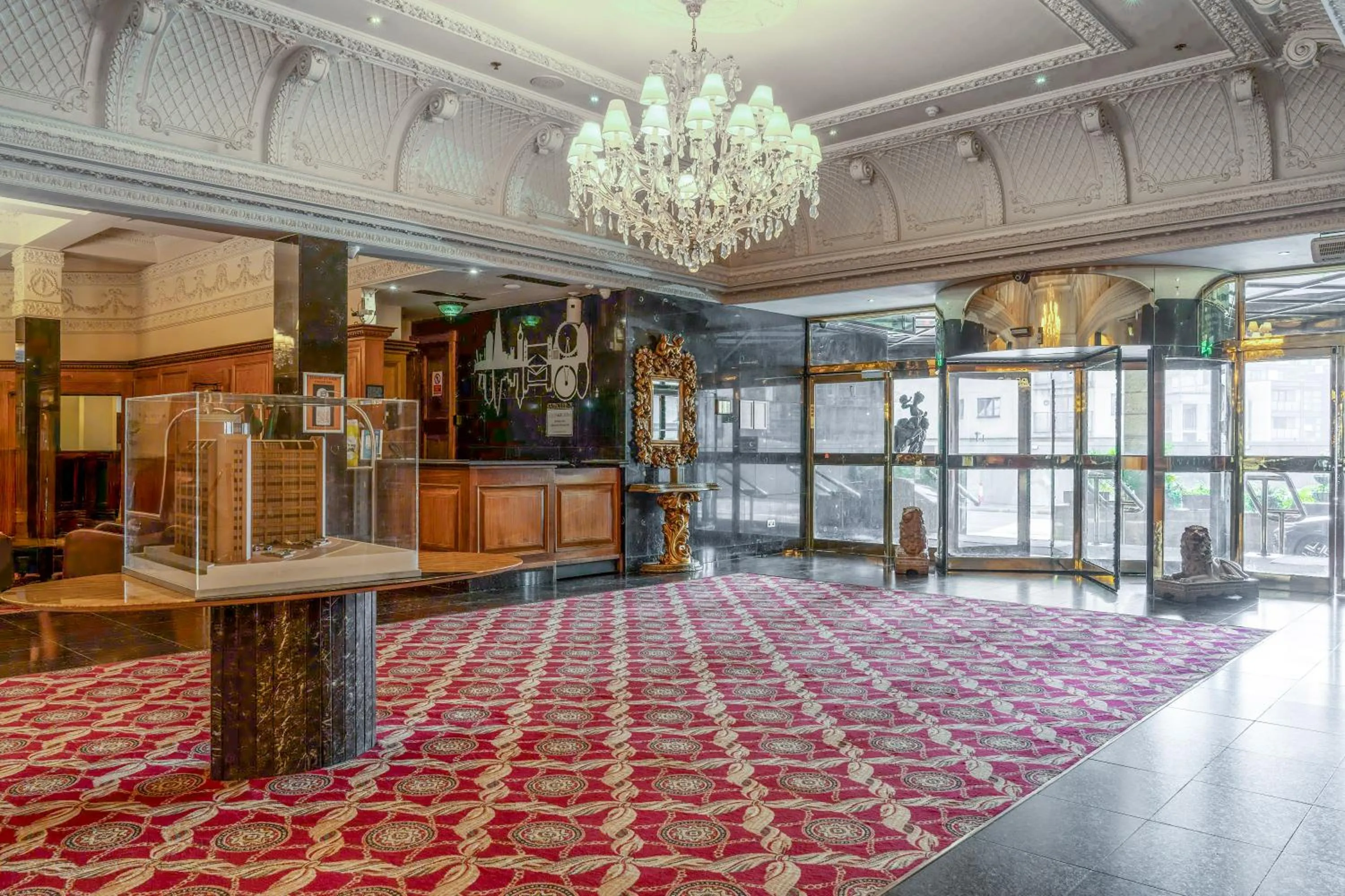 Lobby or reception in Britannia International Hotel Canary Wharf