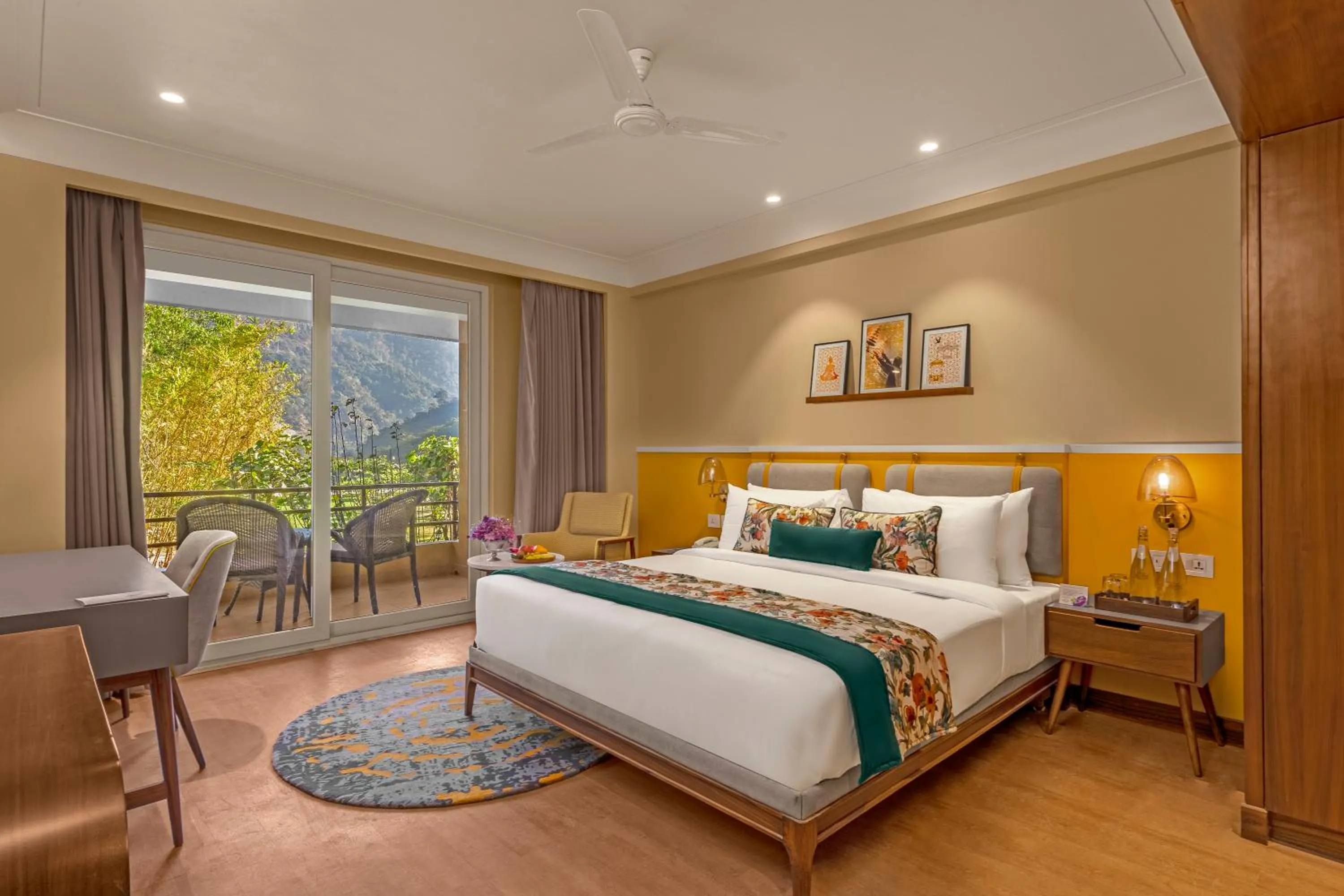Bedroom, Bed in Aloha On The Ganges by Leisure Hotels
