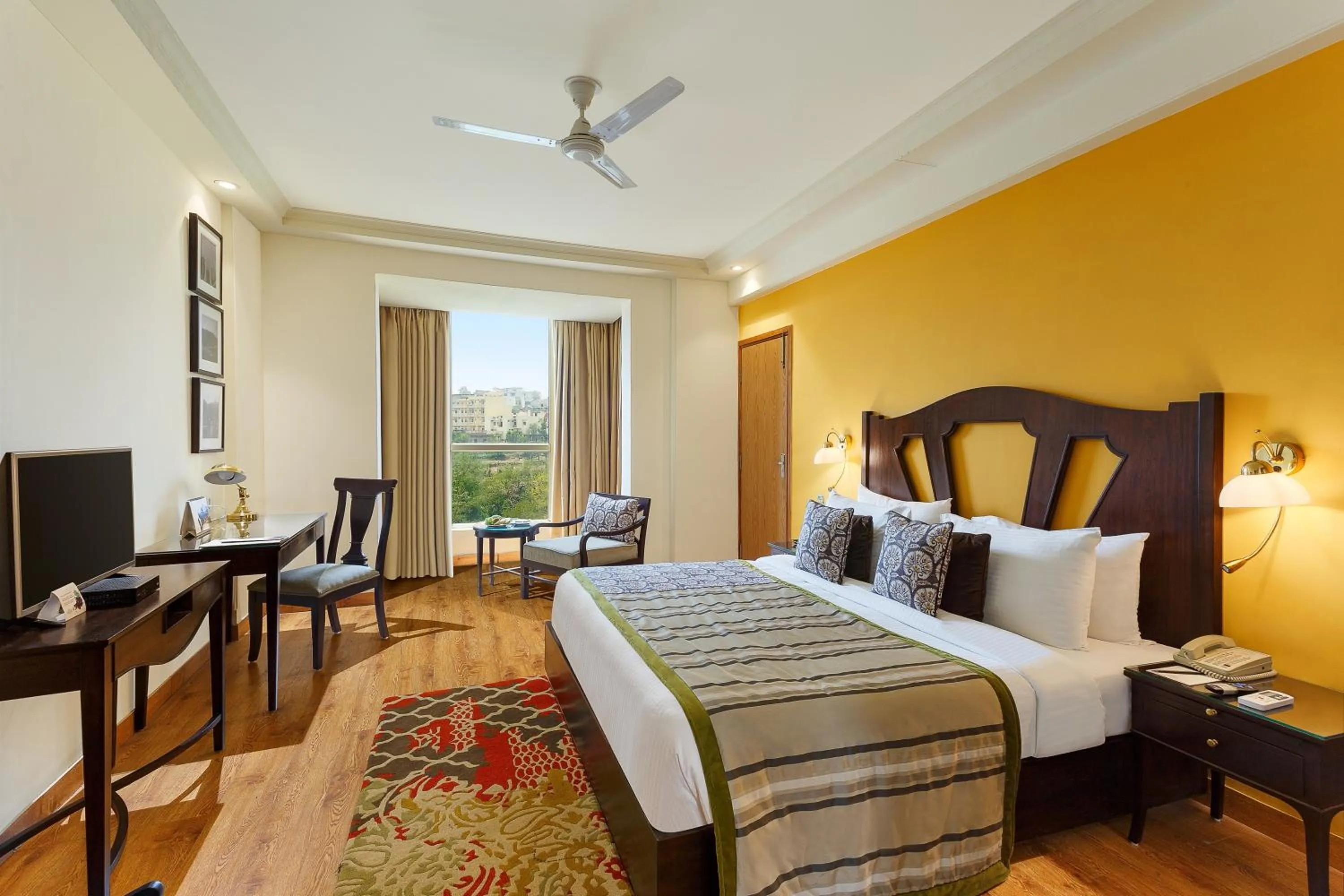 Bedroom, Bed in Aloha On The Ganges by Leisure Hotels